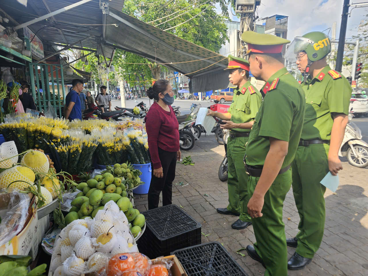 - Ảnh 1. - Ảnh 1.