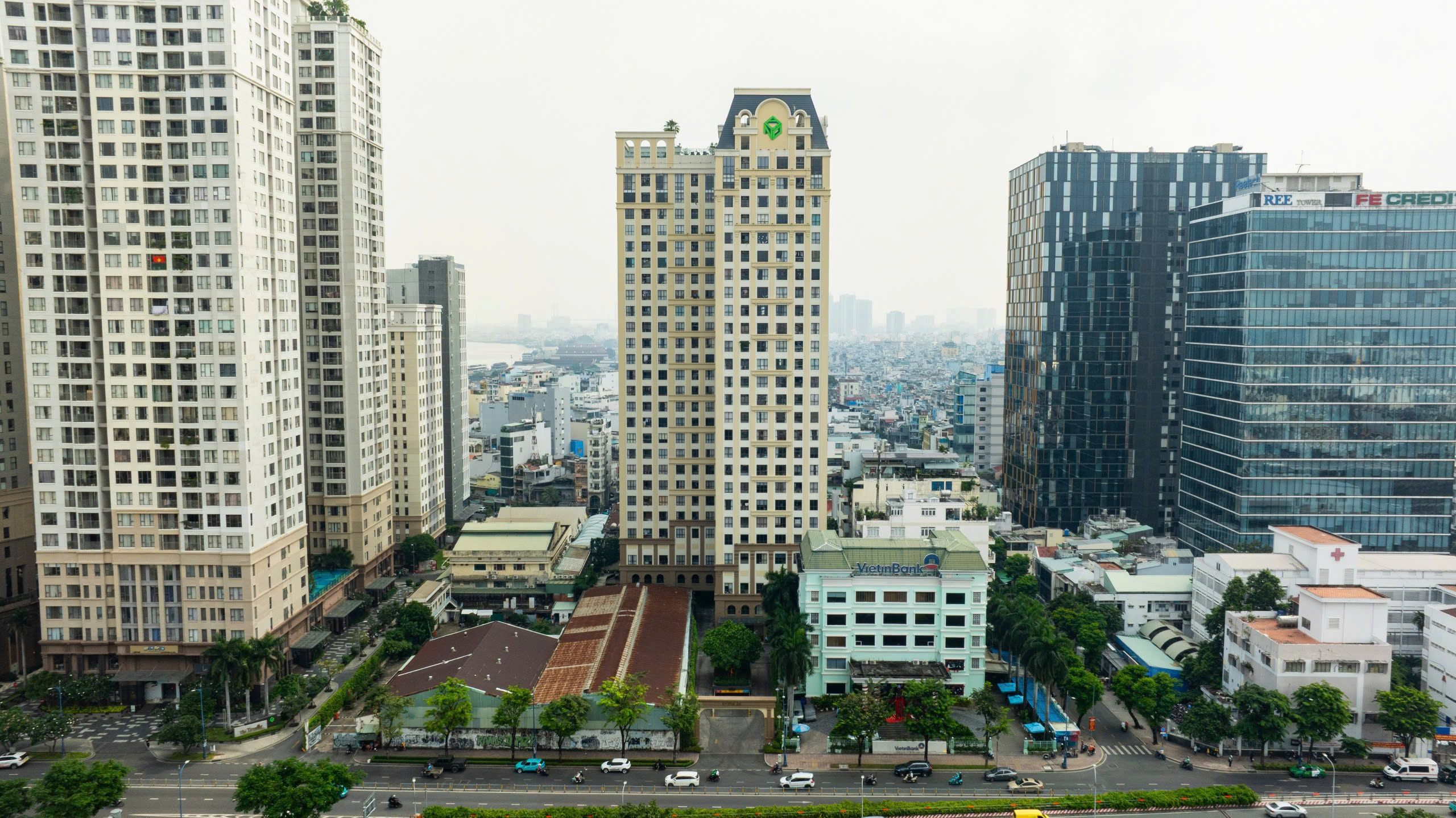 Bị phạt tù vì chuyển nhượng đất không qua đấu giá- Ảnh 1. Bị phạt tù vì chuyển nhượng đất không qua đấu giá- Ảnh 1.