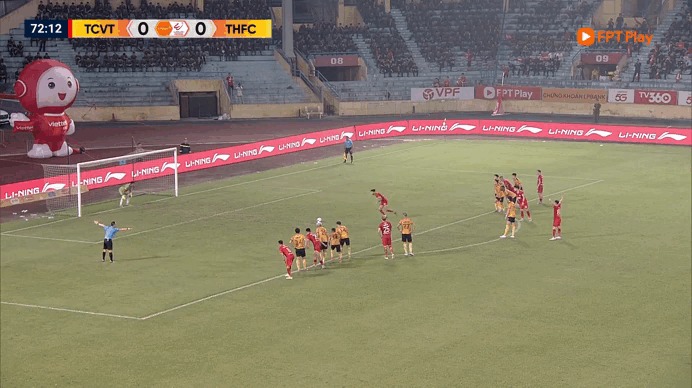 Bảng xếp hạng V-League mới nhất: Thể Công Viettel thắng nhọc Thanh Hóa để níu đua vô địch, HAGL thót tim - Ảnh 2. Bảng xếp hạng V-League mới nhất: Thể Công Viettel thắng nhọc Thanh Hóa để níu đua vô địch, HAGL thót tim - Ảnh 2.