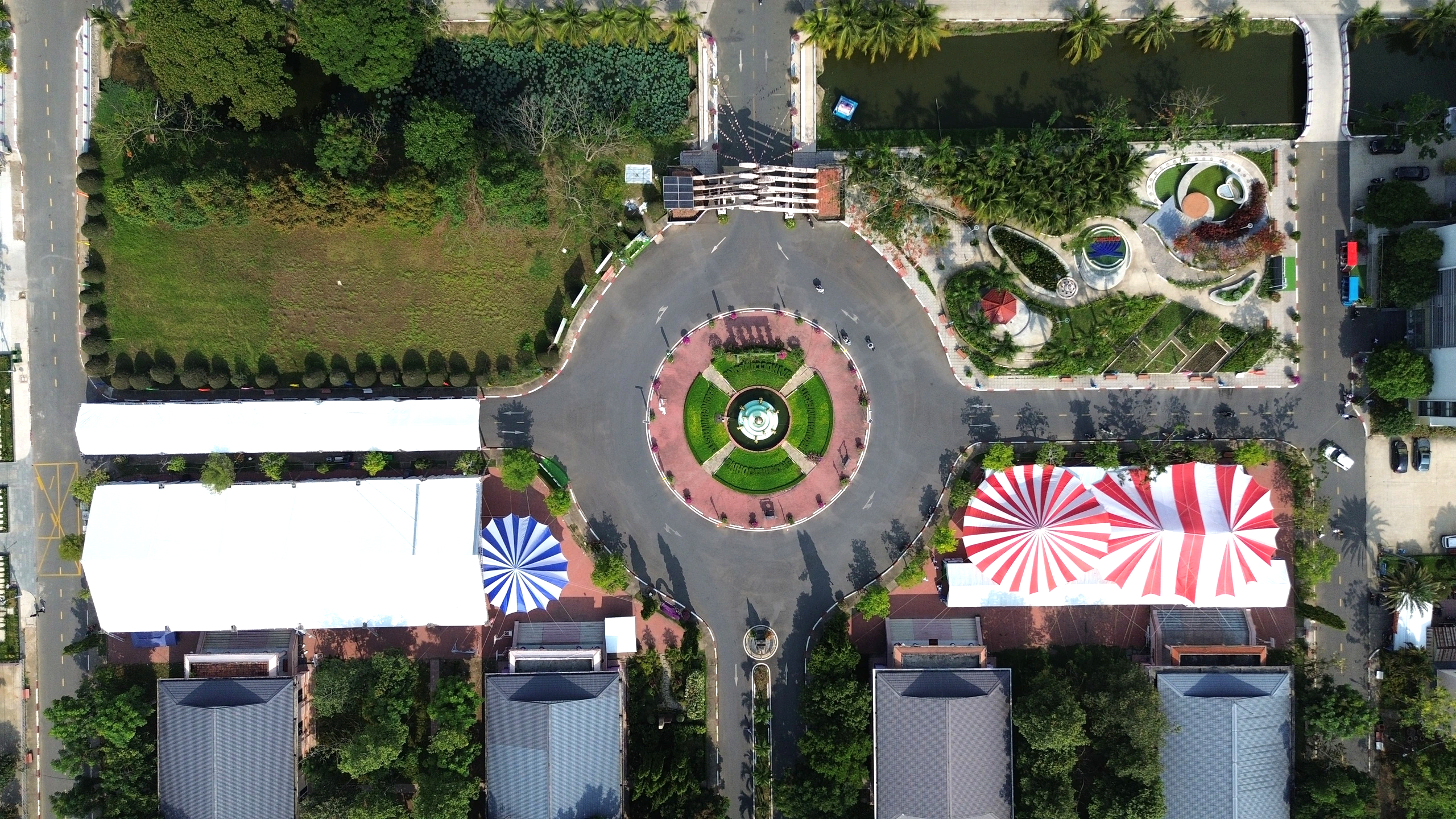 Trường ĐH có công trình đạt kỷ lục Việt Nam, nơi diễn ra tư vấn mùa thi - Ảnh 4.