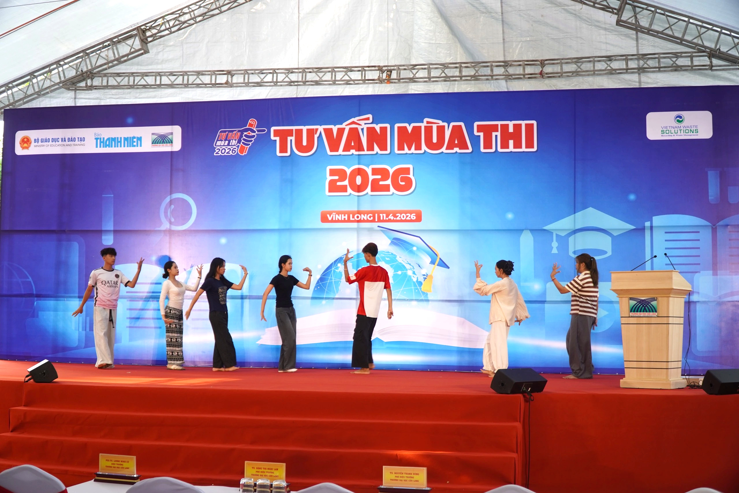 Trường ĐH có công trình đạt kỷ lục Việt Nam, nơi diễn ra tư vấn mùa thi - Ảnh 10.