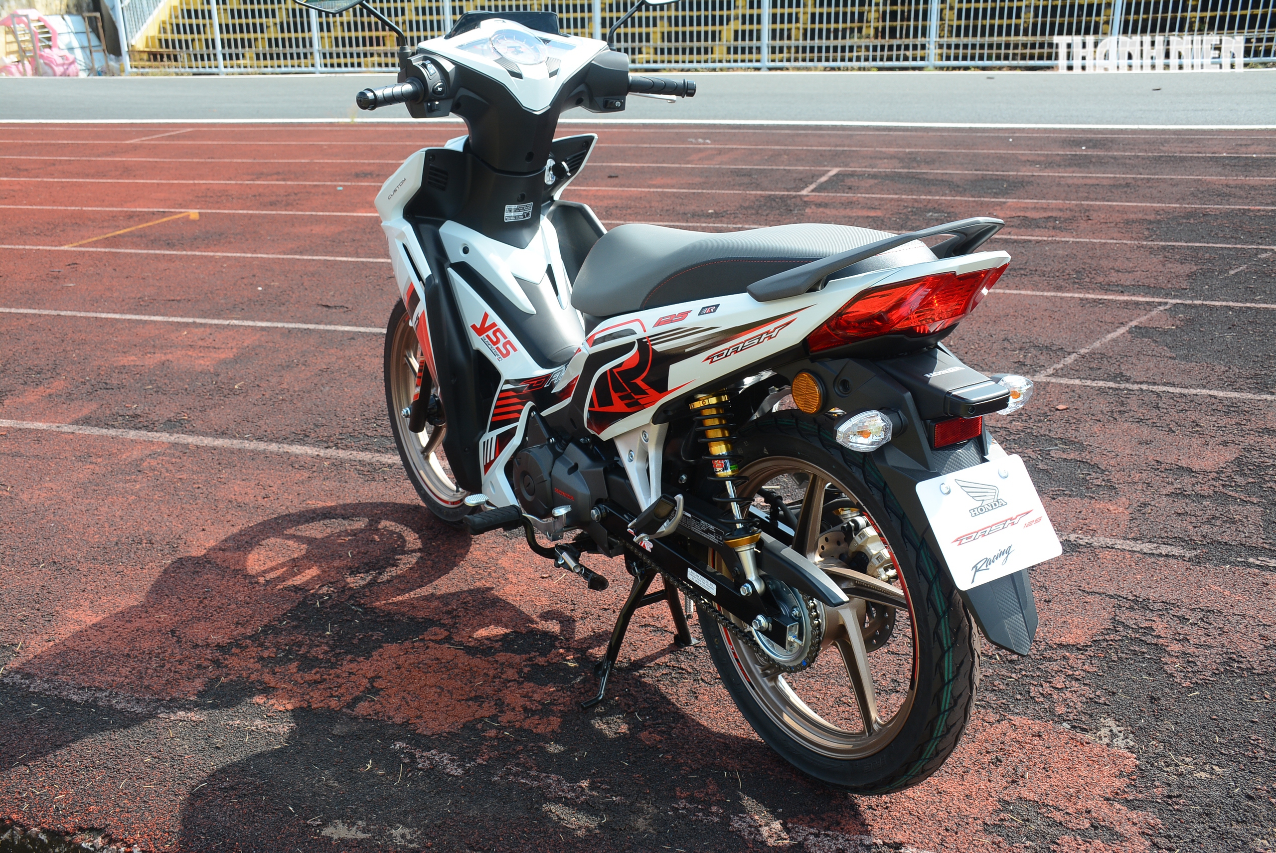 Giá bán xe máy số Honda Dash 125 2026 và sức hút với khách hàng Việt - Ảnh 8. Giá bán xe máy số Honda Dash 125 2026 và sức hút với khách hàng Việt - Ảnh 8.