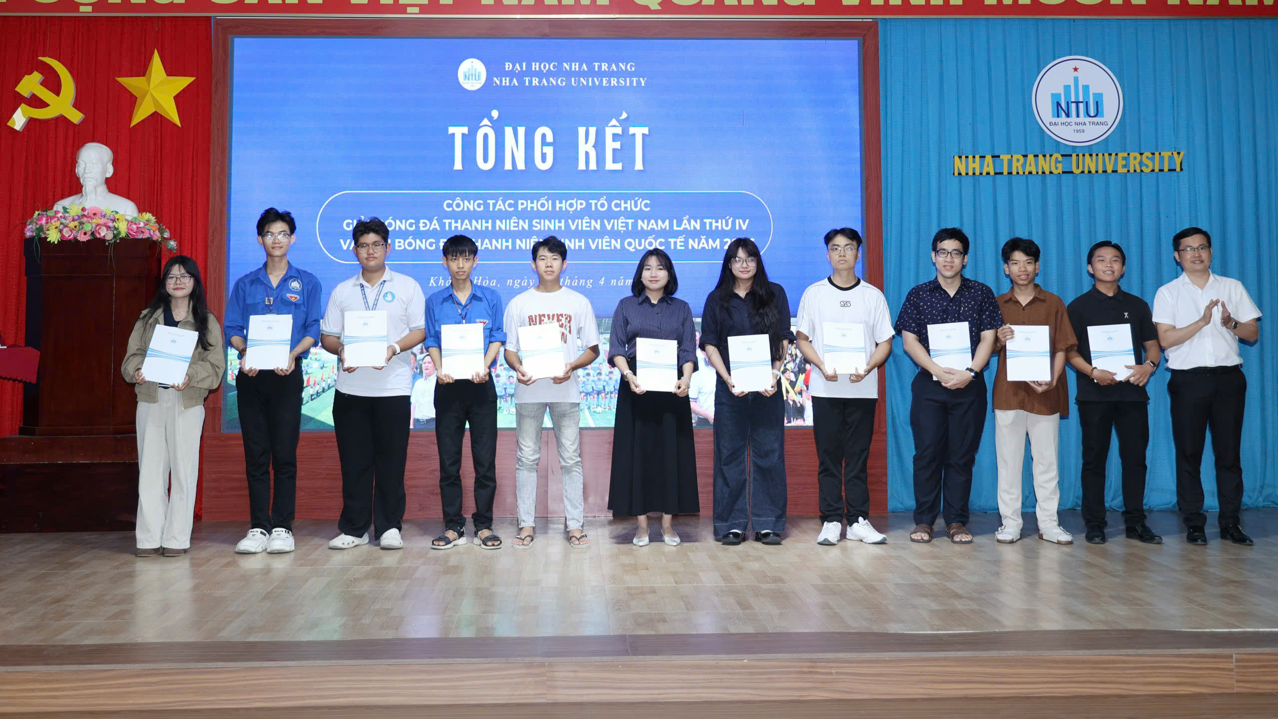 Trường ĐH Nha Trang kh&eacute;p lại giải TNSV THACO cup 2026, ng&agrave;y tổng kết gi&agrave;u cảm x&uacute;c- Ảnh 2.
