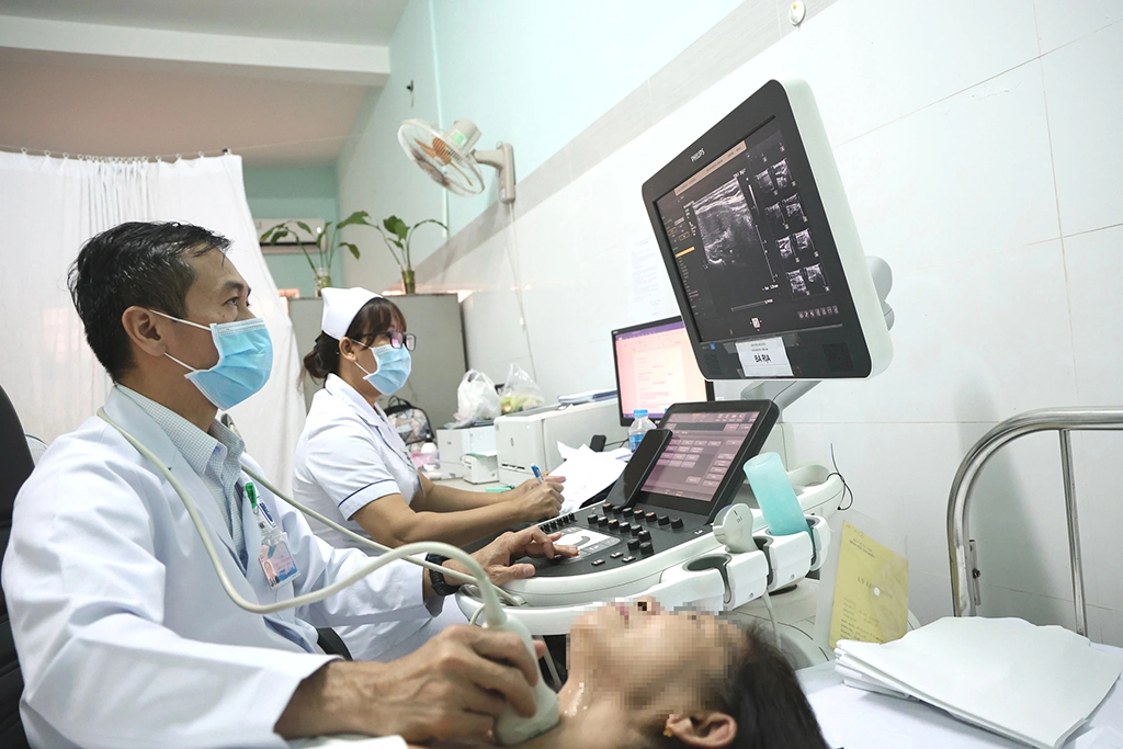 Khám sức khỏe cho 15 triệu dân TP.HCM- Ảnh 2. Khám sức khỏe cho 15 triệu dân TP.HCM- Ảnh 2.