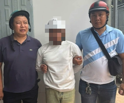 Tp . Hcm: Thanh niên Giả vờ chuộc đồ cướp giật tài sản tại tiệm cầm đồ - Ảnh 1.