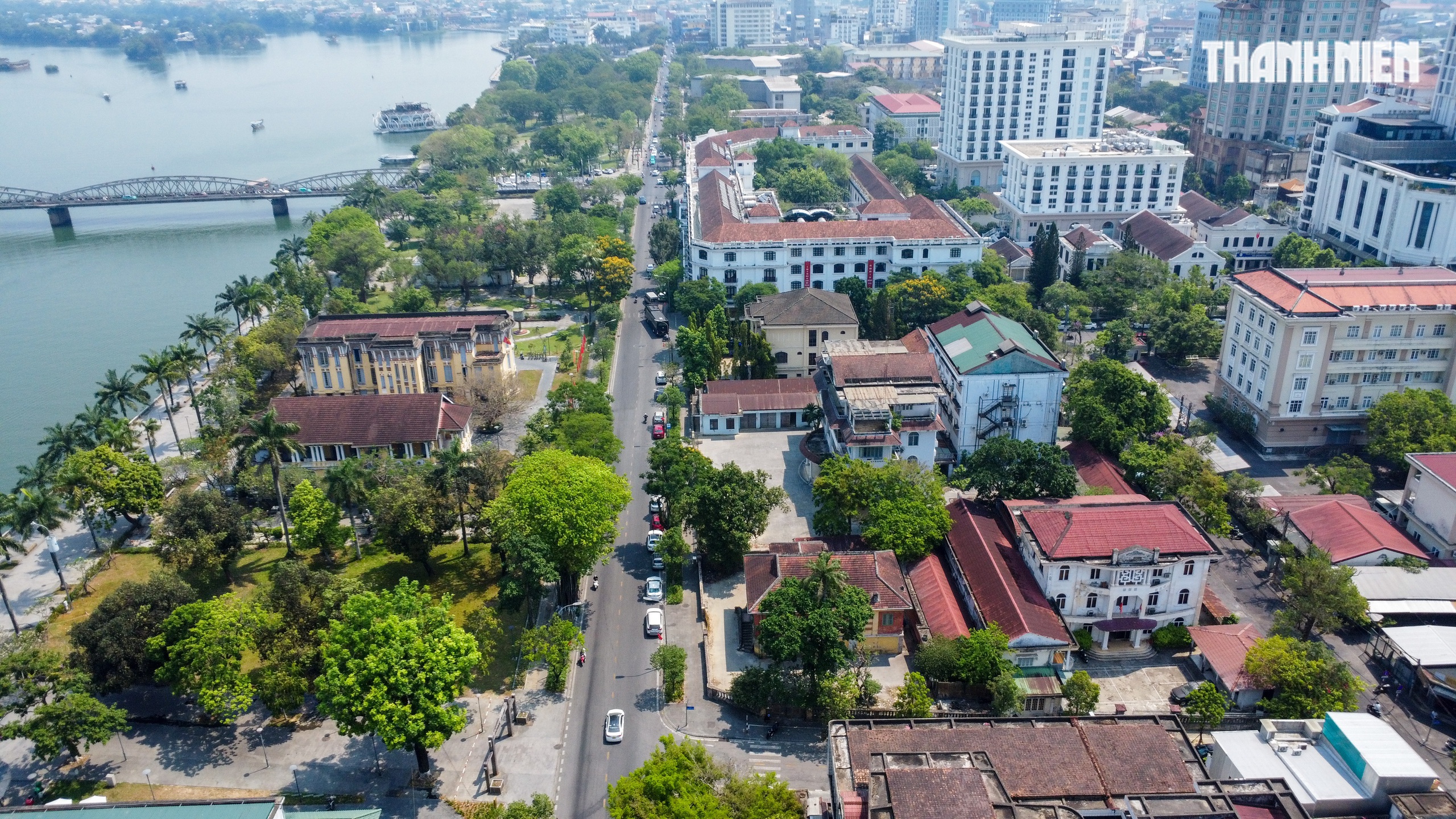 Cận cảnh biệt thự Ph&aacute;p tr&ecirc;n khu 'đất v&agrave;ng' ven s&ocirc;ng Hương trước khi bị th&aacute;o dỡ- Ảnh 3.