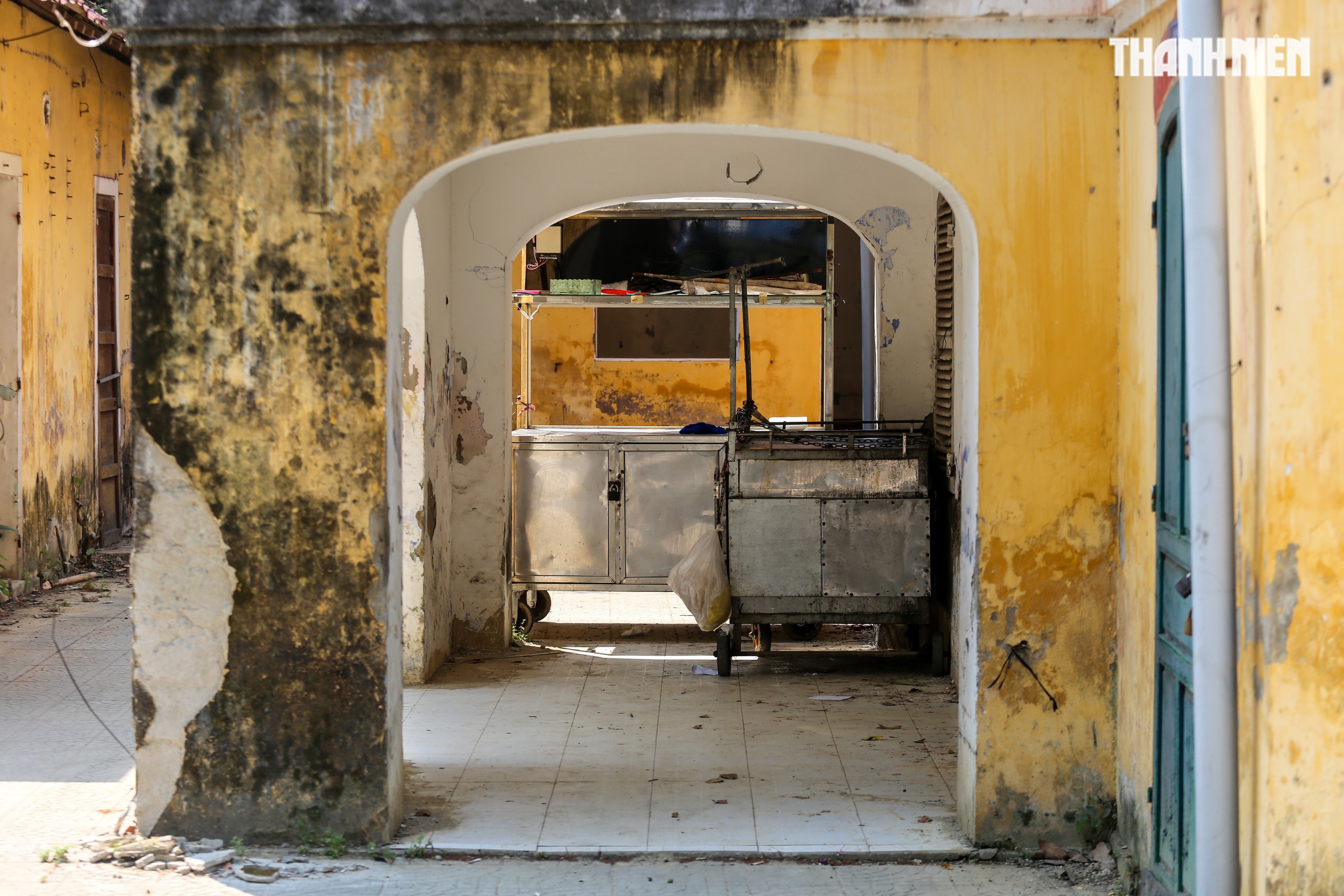 Cận cảnh biệt thự Ph&aacute;p tr&ecirc;n khu 'đất v&agrave;ng' ven s&ocirc;ng Hương trước khi bị th&aacute;o dỡ- Ảnh 15.