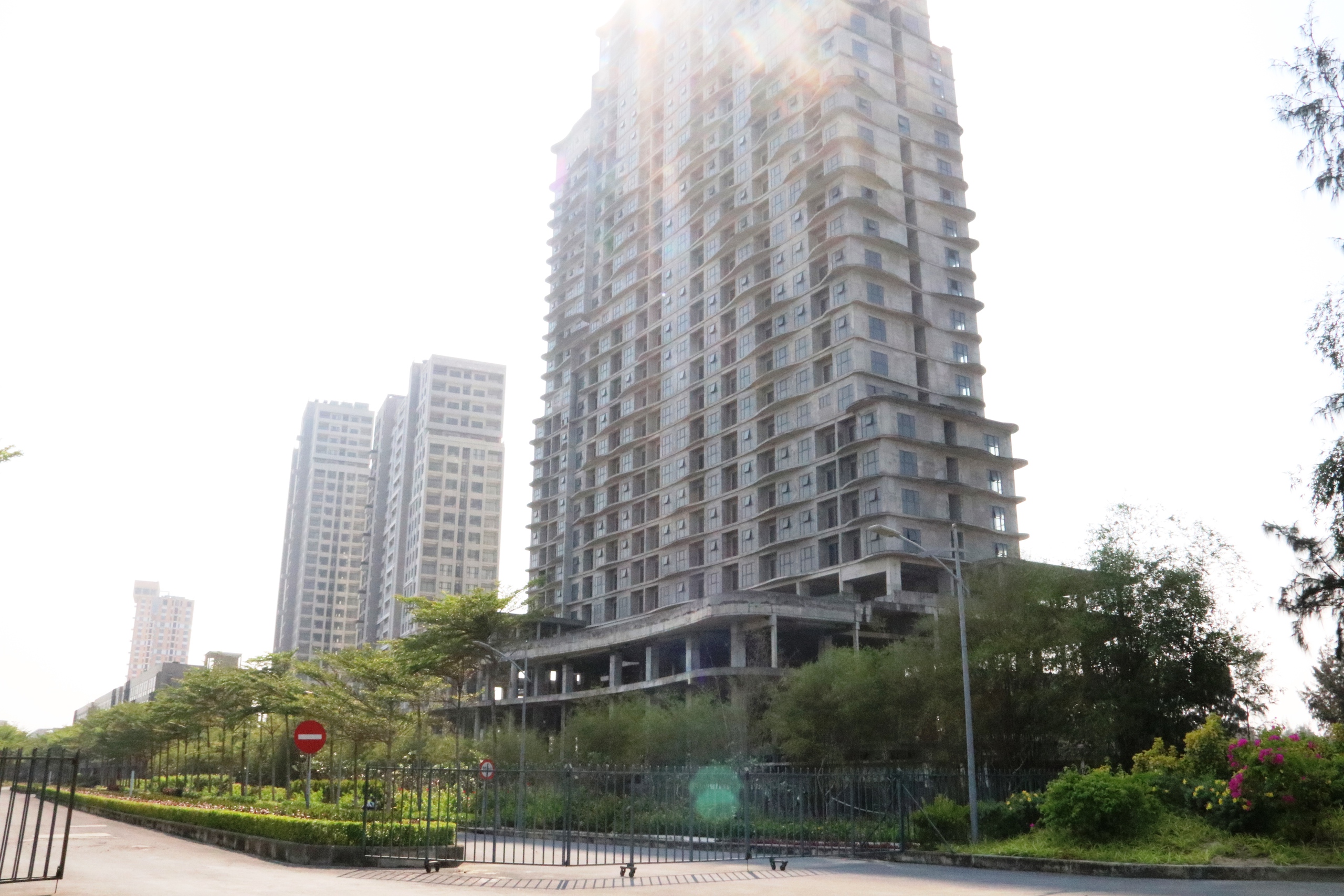 Cận cảnh 'si&ecirc;u dự &aacute;n' 11.000 tỉ đồng hoang t&agrave;n tr&ecirc;n đất v&agrave;ng ở Đ&agrave; Nẵng- Ảnh 13.