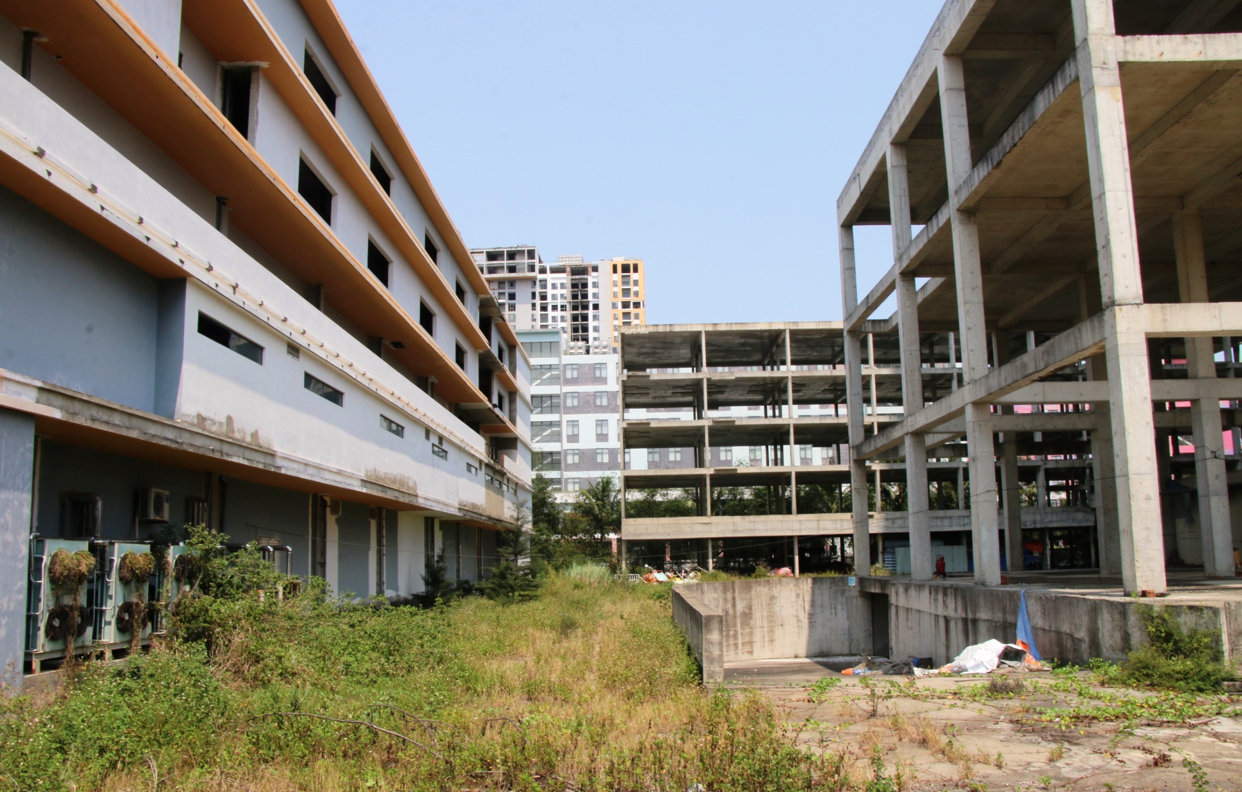 Cận cảnh 'si&ecirc;u dự &aacute;n' 11.000 tỉ đồng hoang t&agrave;n tr&ecirc;n đất v&agrave;ng ở Đ&agrave; Nẵng- Ảnh 15.