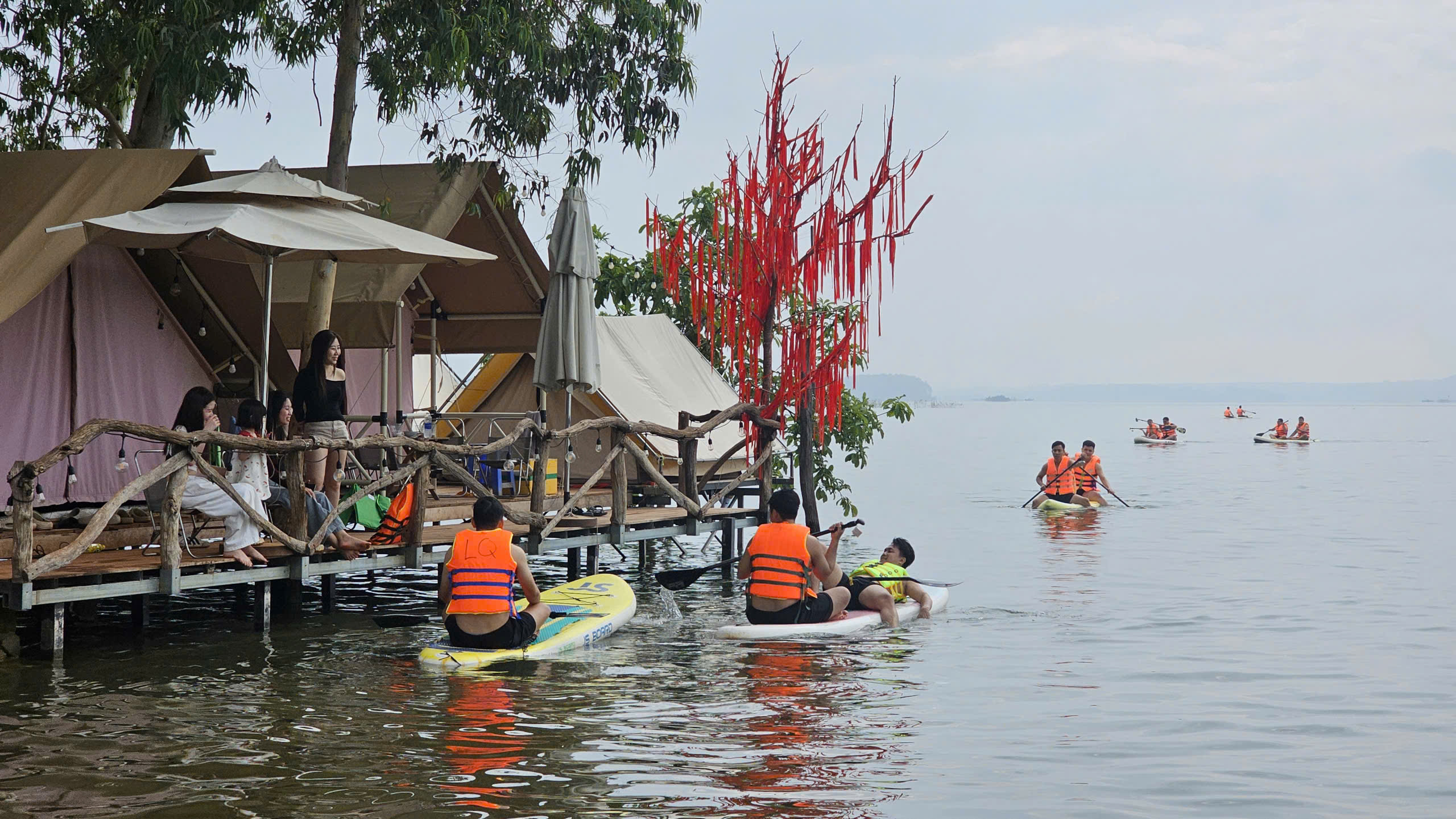 Thành lập 10 phường mới ở Đồng Nai và tiềm năng du lịch hồ Trị An 2026 - Ảnh 6. Thành lập 10 phường mới ở Đồng Nai và tiềm năng du lịch hồ Trị An 2026 - Ảnh 6.