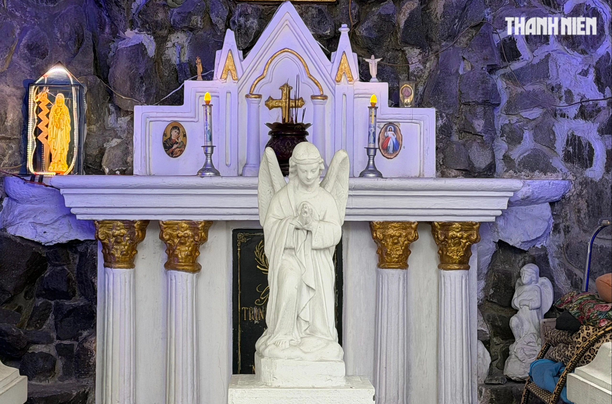 Mộ cổ kiến trúc giống nhà thờ 112 năm ở TP.HCM: Dấu tích tri huyện xưa- Ảnh 10. Mộ cổ kiến trúc giống nhà thờ 112 năm ở TP.HCM: Dấu tích tri huyện xưa- Ảnh 10.