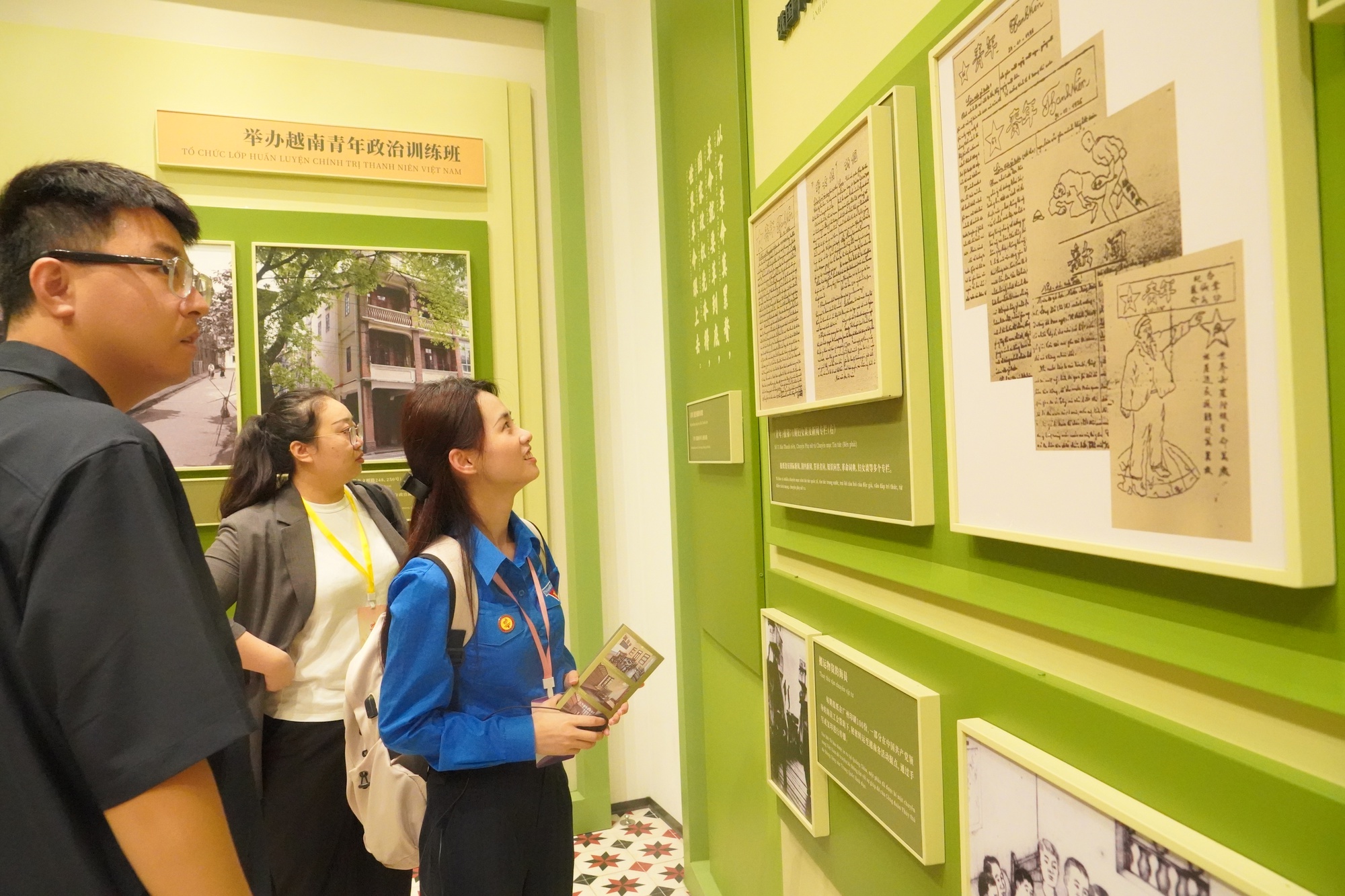 &Aacute; hậu Ch&acirc;u Anh: &lsquo;H&agrave;nh tr&igrave;nh đỏ&rsquo; mang theo kh&aacute;t vọng của thanh ni&ecirc;n Việt Nam- Ảnh 2.