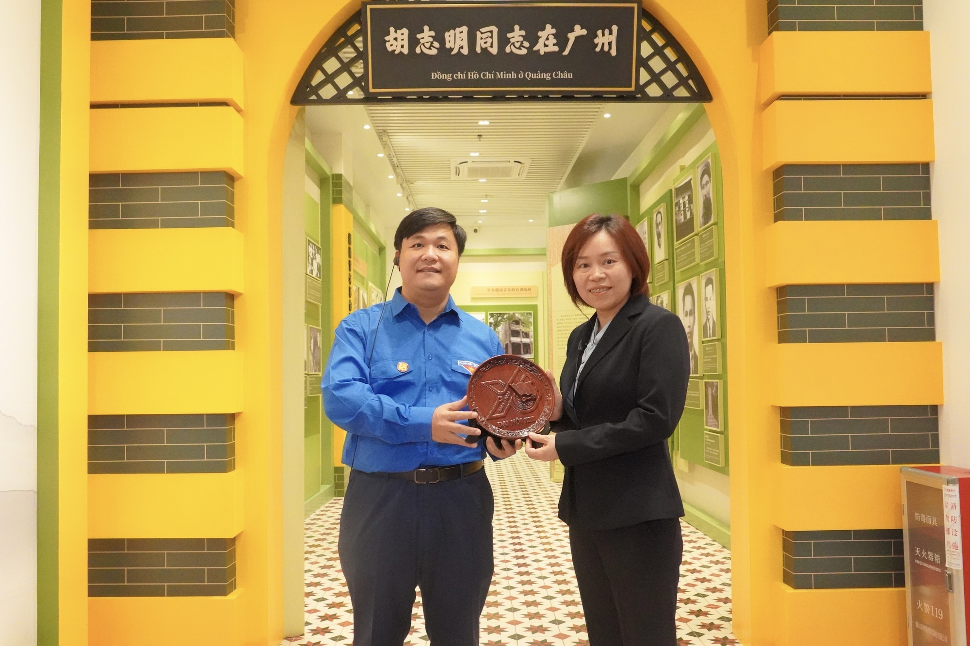 &Aacute; hậu Ch&acirc;u Anh: &lsquo;H&agrave;nh tr&igrave;nh đỏ&rsquo; mang theo kh&aacute;t vọng của thanh ni&ecirc;n Việt Nam- Ảnh 9.