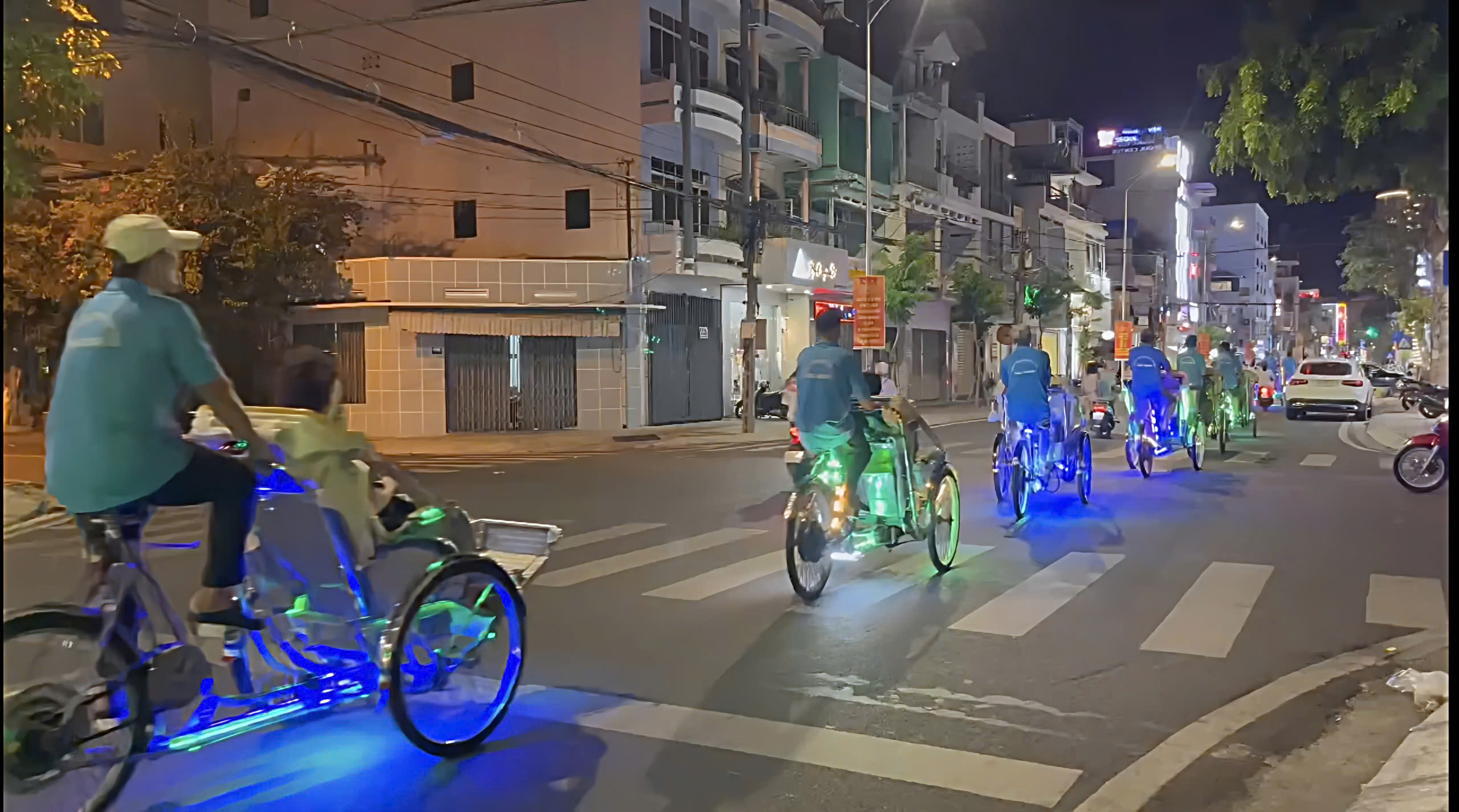 - Ảnh 3. - Ảnh 3.