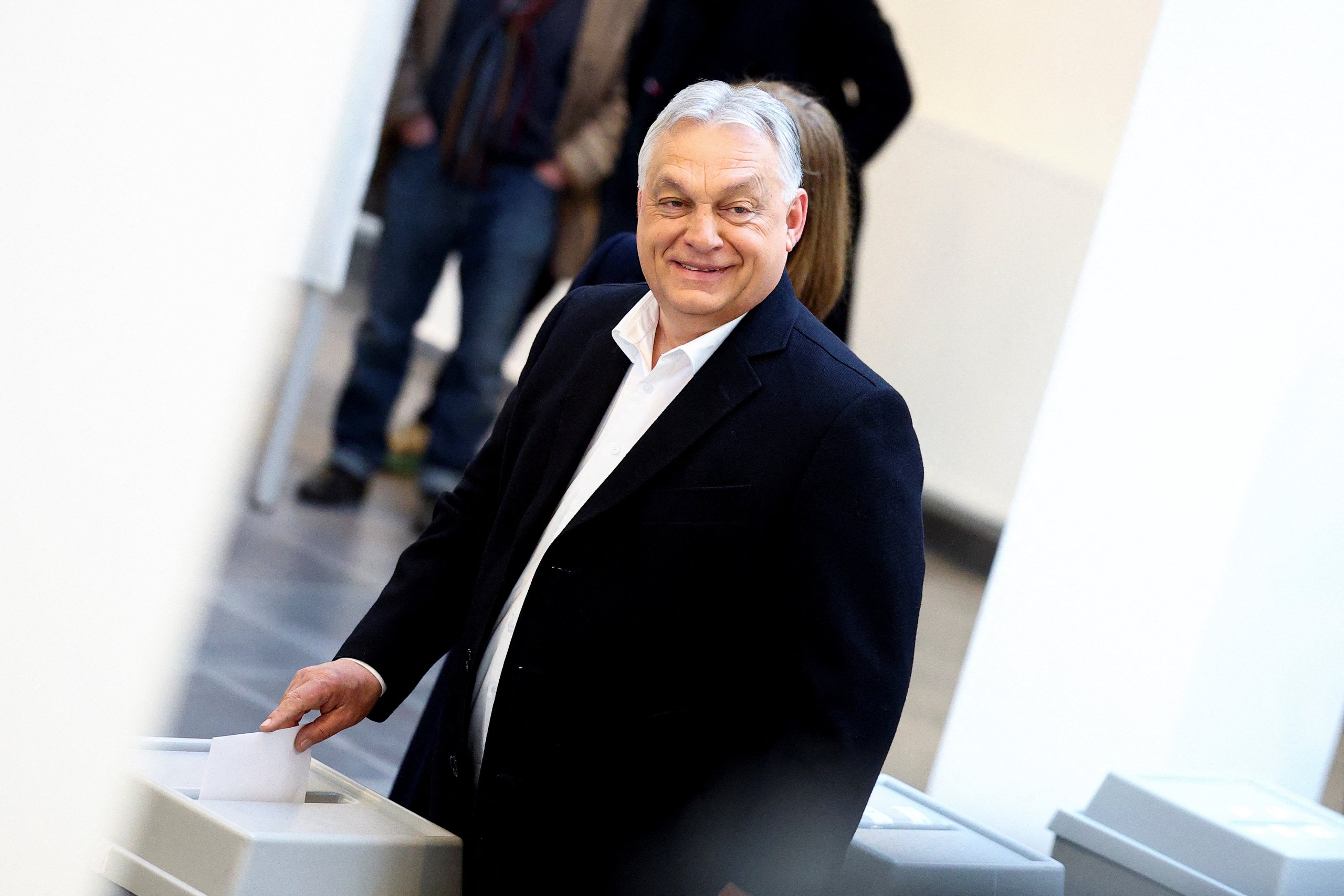 Tổng thống Hungary Orban thừa nhận thất bại trước phe đối lập trung hữu - Ảnh 1.