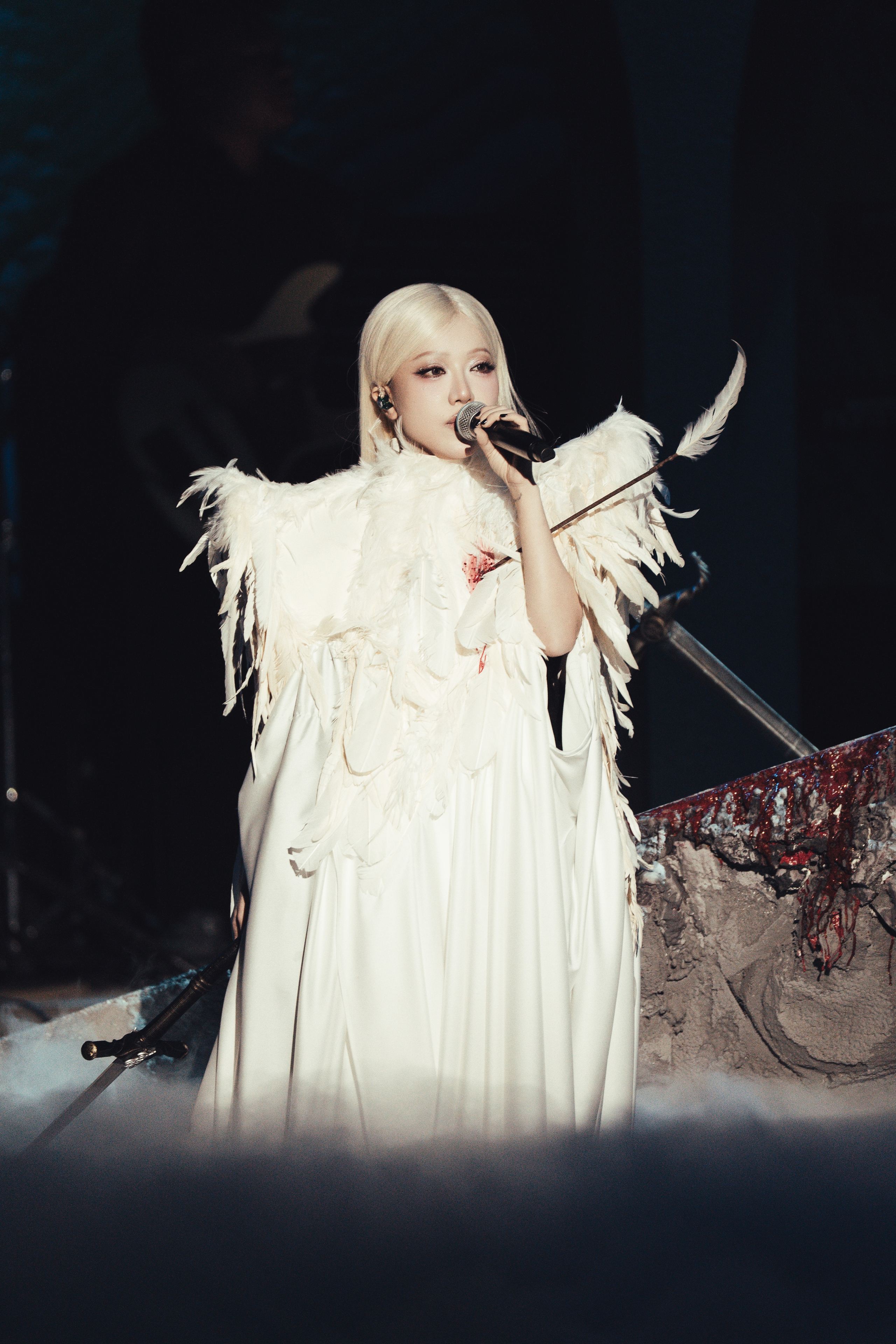 Concert nghìn người của ca sĩ trẻ: sức hút 'trải nghiệm thực'- Ảnh 2.