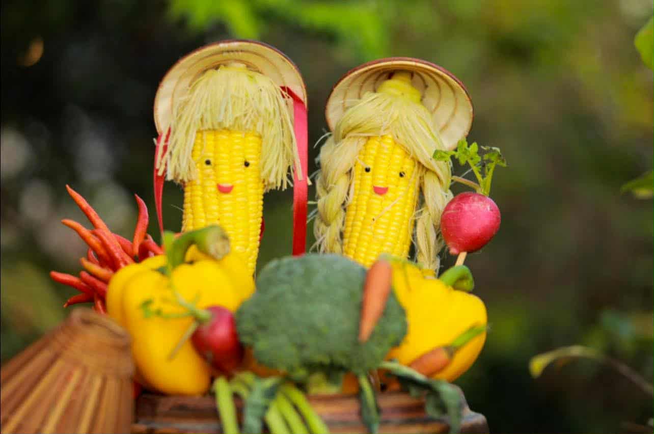 Đ&aacute;m cưới &lsquo;nặng k&yacute;&rsquo; nhất C&agrave; Mau: Hơn 315 kg rau củ quả phủ k&iacute;n bữa tiệc - Ảnh 5.