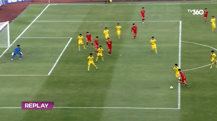 Thắng đậm Malaysia, U.17 Việt Nam ra qu&acirc;n su&ocirc;n sẻ ở giải Đ&ocirc;ng Nam &Aacute; - Ảnh 2.