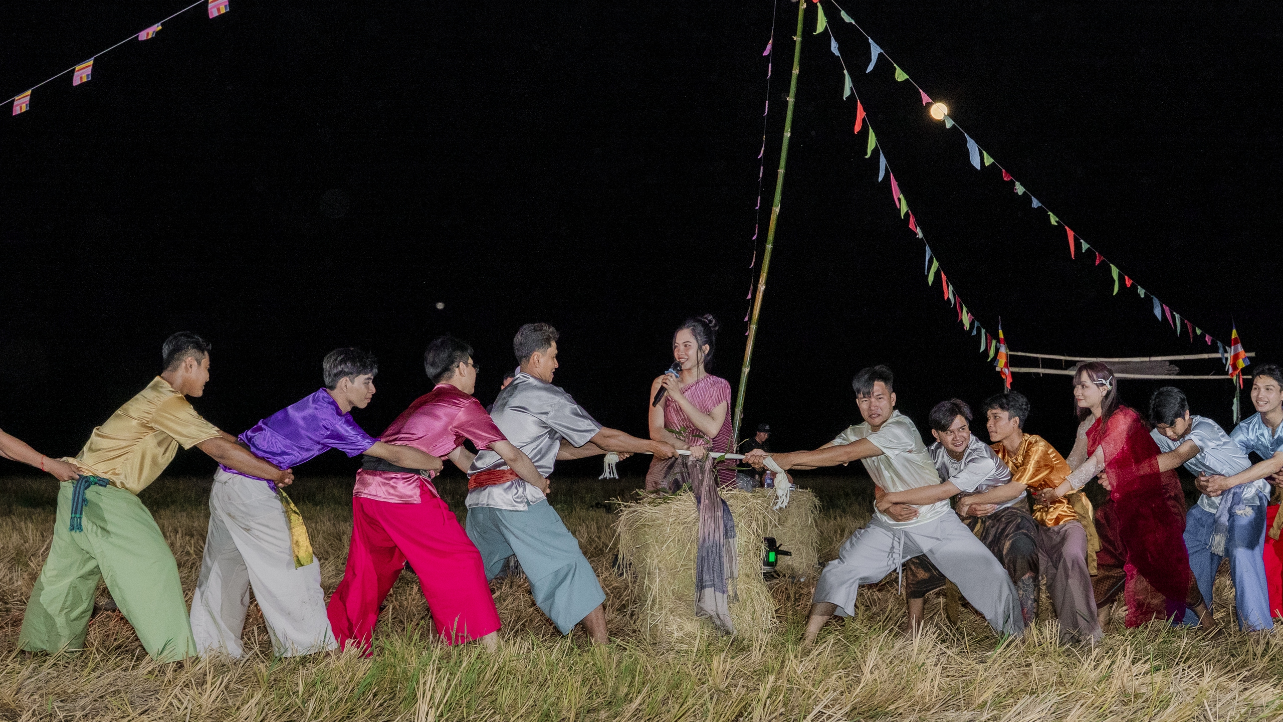 Người trẻ lan tỏa trò chơi dân gian tại Tết Chôl Chnăm Thmây- Ảnh 5. Người trẻ lan tỏa trò chơi dân gian tại Tết Chôl Chnăm Thmây- Ảnh 5.