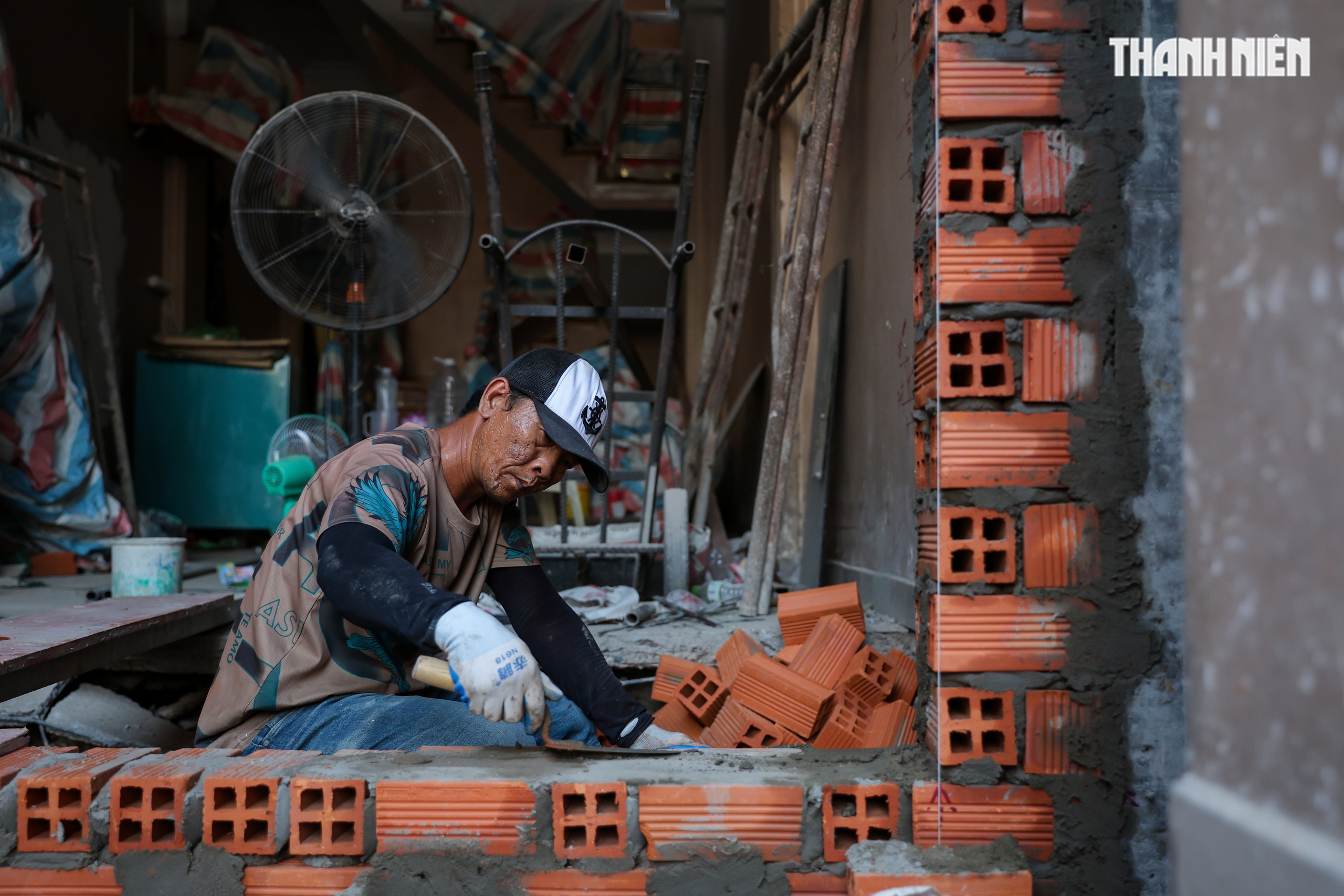 Người d&acirc;n TP.HCM dỡ nh&agrave;, nhường đất mở rộng quốc lộ 13 sau nhiều lần chậm trễ - Ảnh 13.