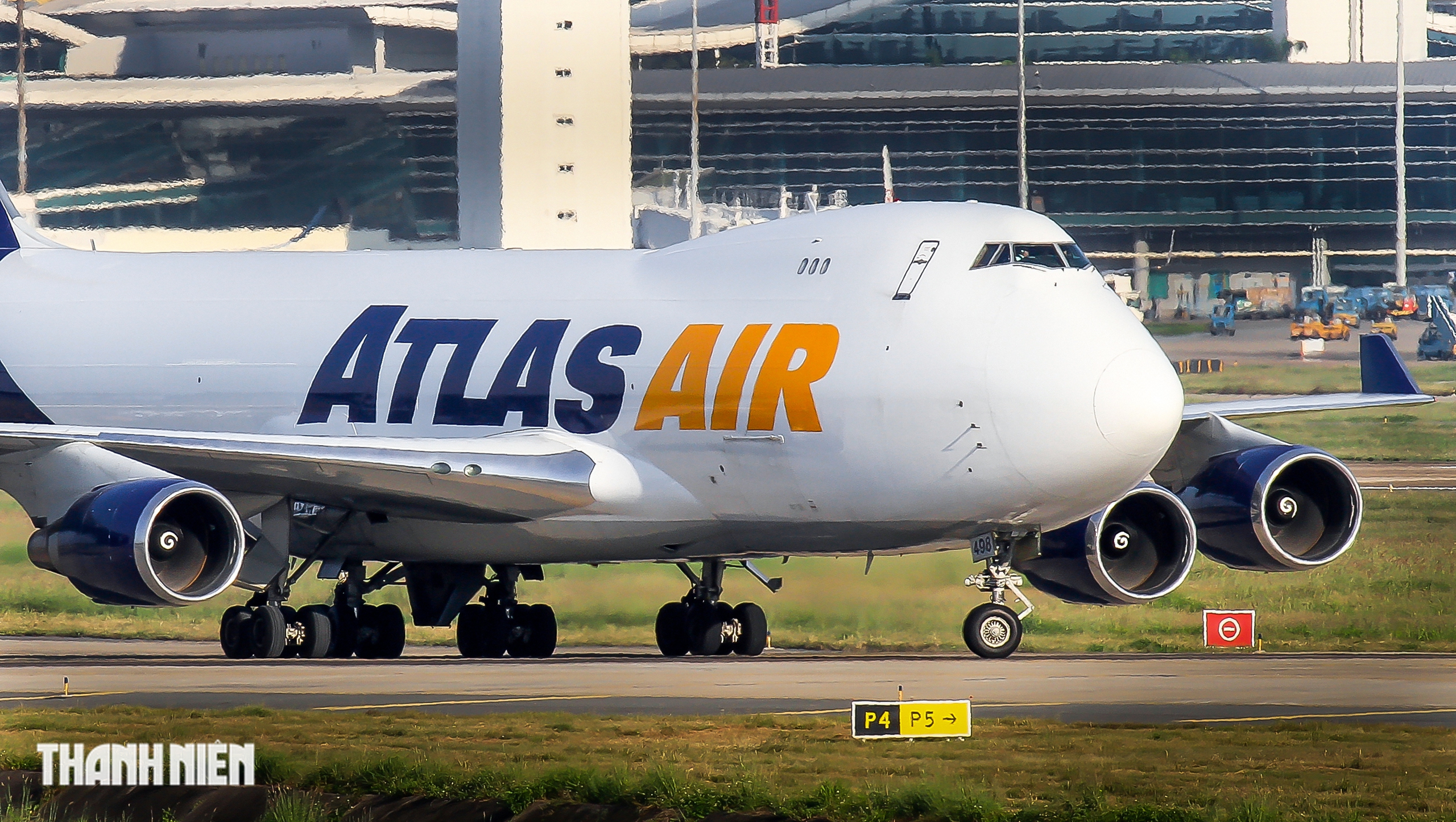 Đam mê ảnh máy bay ở tp . Hcm: Những khoảnh khắc tuyệt vời từ sân bay Tân Sơn Nhất - Ảnh 8. Đam mê ảnh máy bay ở tp . Hcm: Những khoảnh khắc tuyệt vời từ sân bay Tân Sơn Nhất - Ảnh 8.