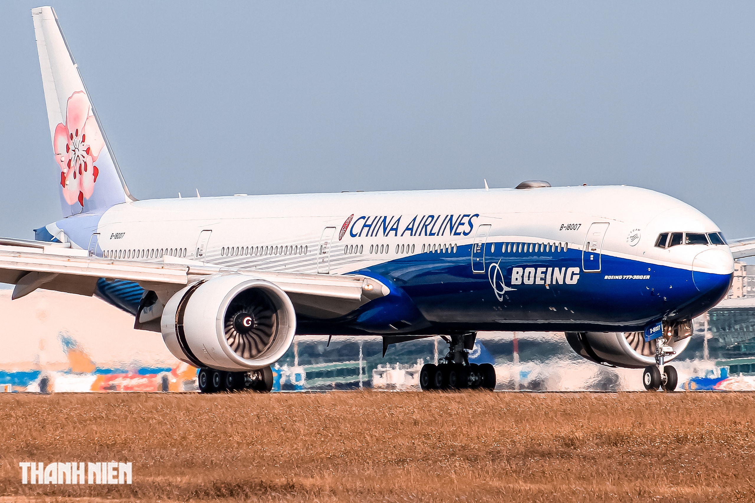 Đam mê ảnh máy bay ở tp . Hcm: Những khoảnh khắc tuyệt vời từ sân bay Tân Sơn Nhất - Ảnh 5. Đam mê ảnh máy bay ở tp . Hcm: Những khoảnh khắc tuyệt vời từ sân bay Tân Sơn Nhất - Ảnh 5.