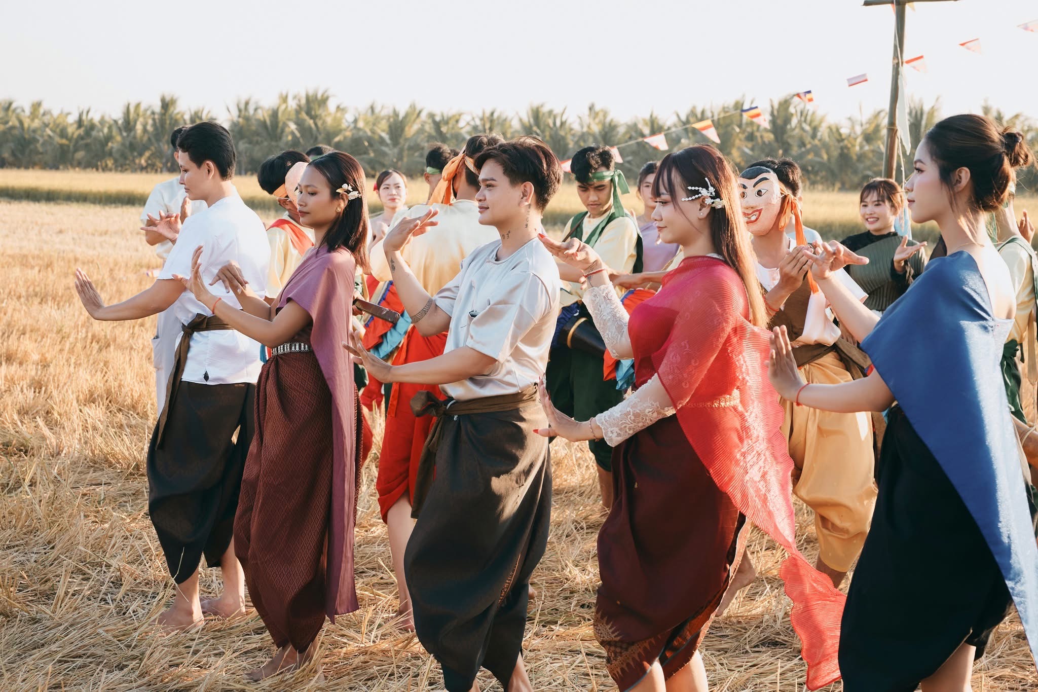 Người trẻ lan tỏa trò chơi dân gian tại Tết Chôl Chnăm Thmây- Ảnh 7. Người trẻ lan tỏa trò chơi dân gian tại Tết Chôl Chnăm Thmây- Ảnh 7.