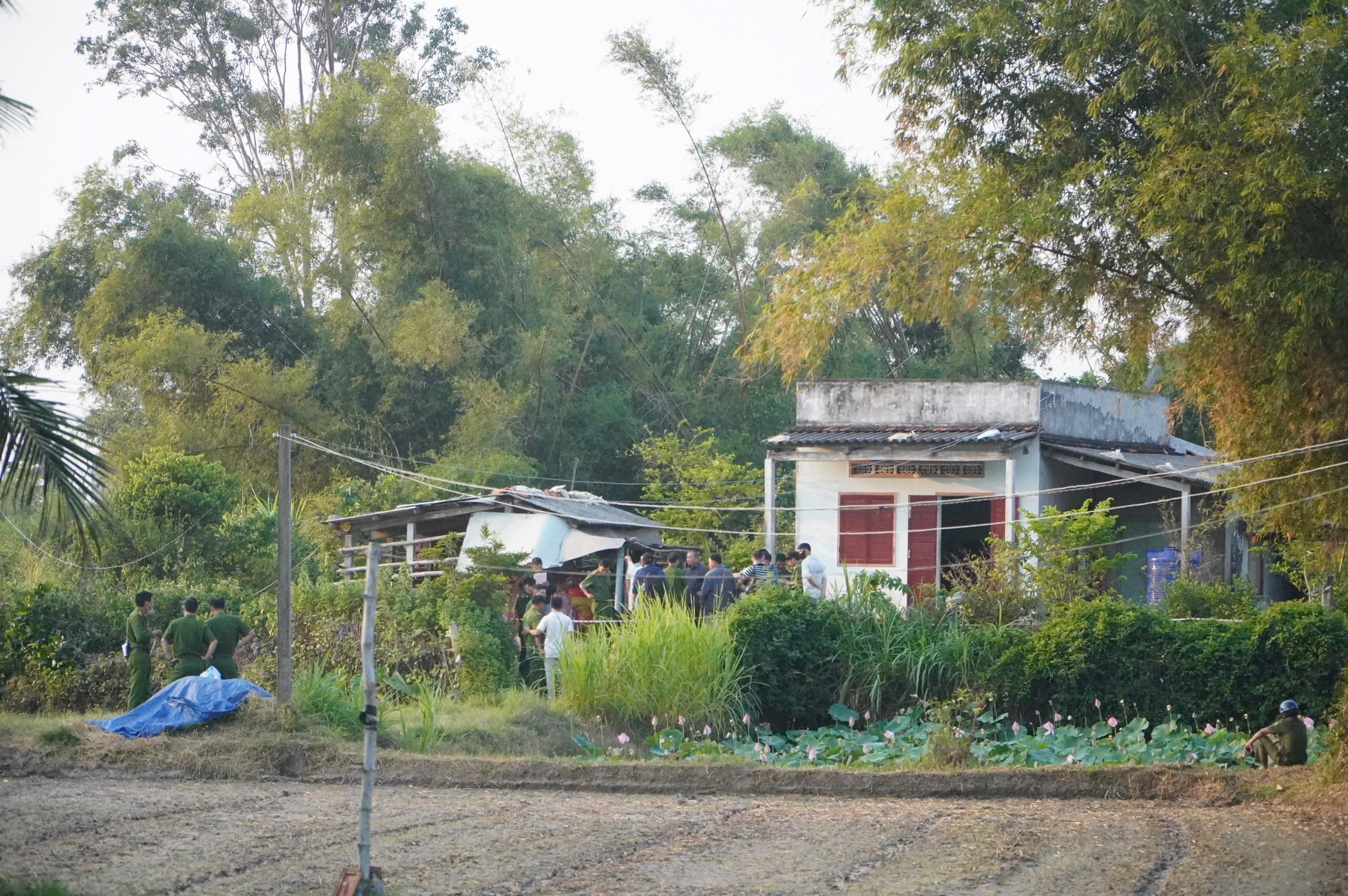 Thiếu tướng Lê Quang Nhân thông tin vụ 4 thi thể cháy xém ở Gia Lai - Ảnh 1.