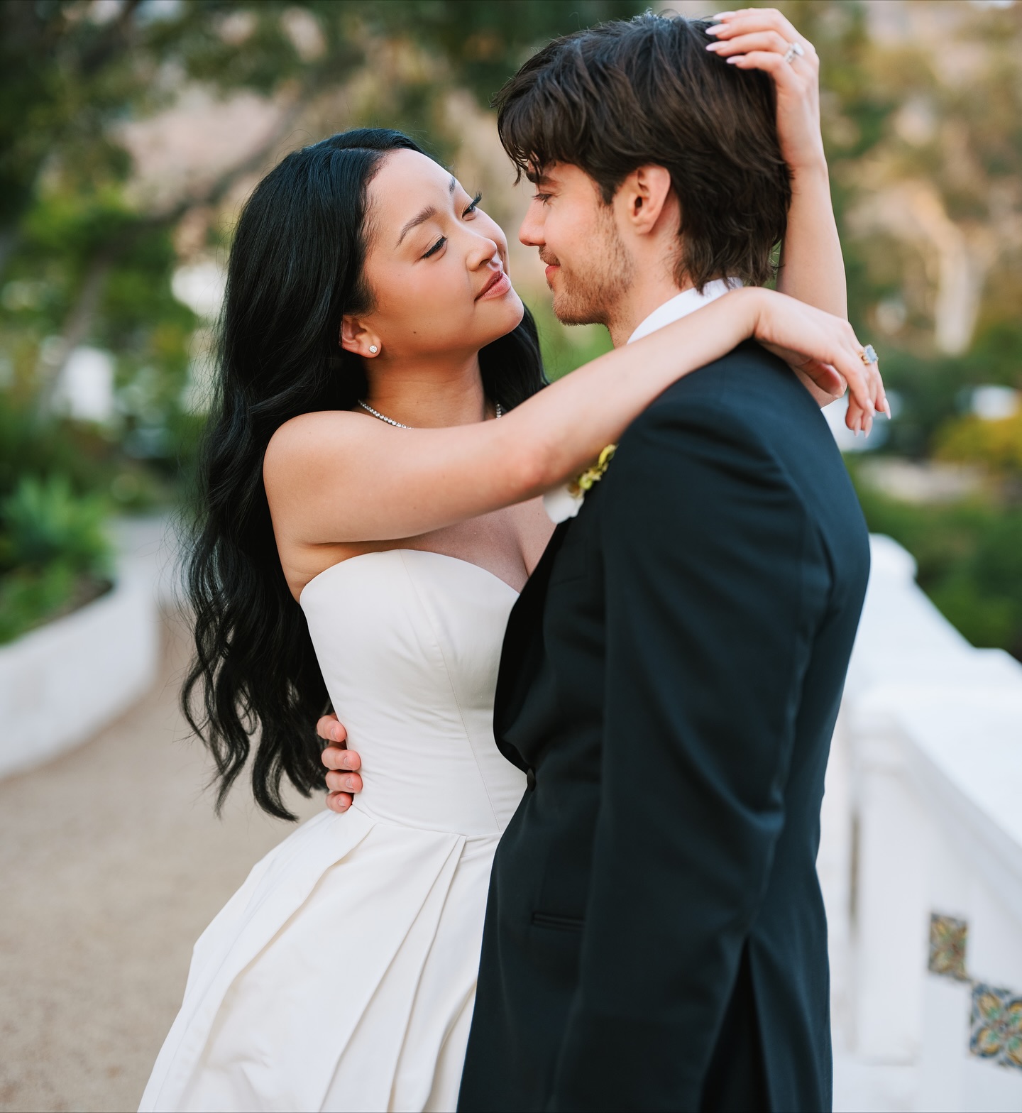 Sao Mỹ gốc Cần Thơ Lana Condorsau 8 năm g&acirc;y sốt to&agrave;n cầu - Ảnh 13.