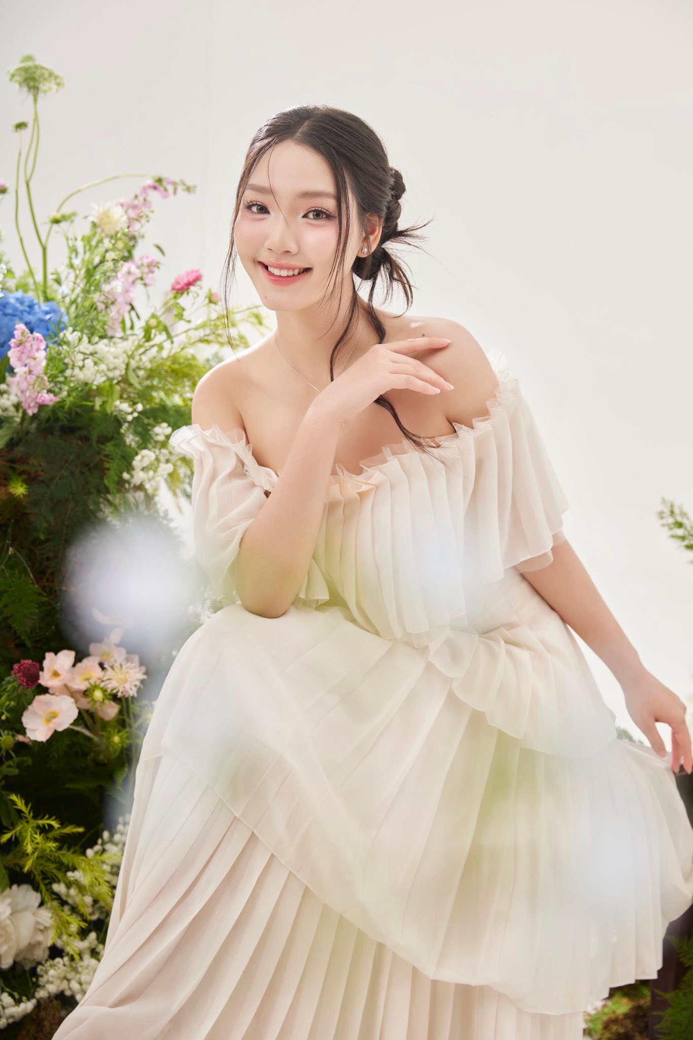 Nữ diễn viên cao 1,75m đóng chính phim kinh dị là ai?- Ảnh 5. Nữ diễn viên cao 1,75m đóng chính phim kinh dị là ai?- Ảnh 5.