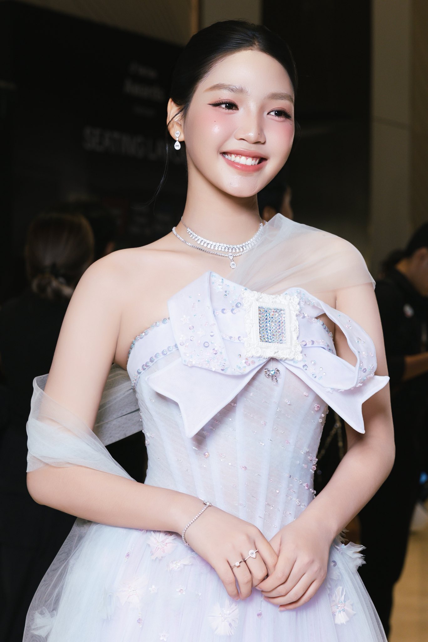 Nữ diễn viên cao 1,75m đóng chính phim kinh dị là ai?- Ảnh 4. Nữ diễn viên cao 1,75m đóng chính phim kinh dị là ai?- Ảnh 4.