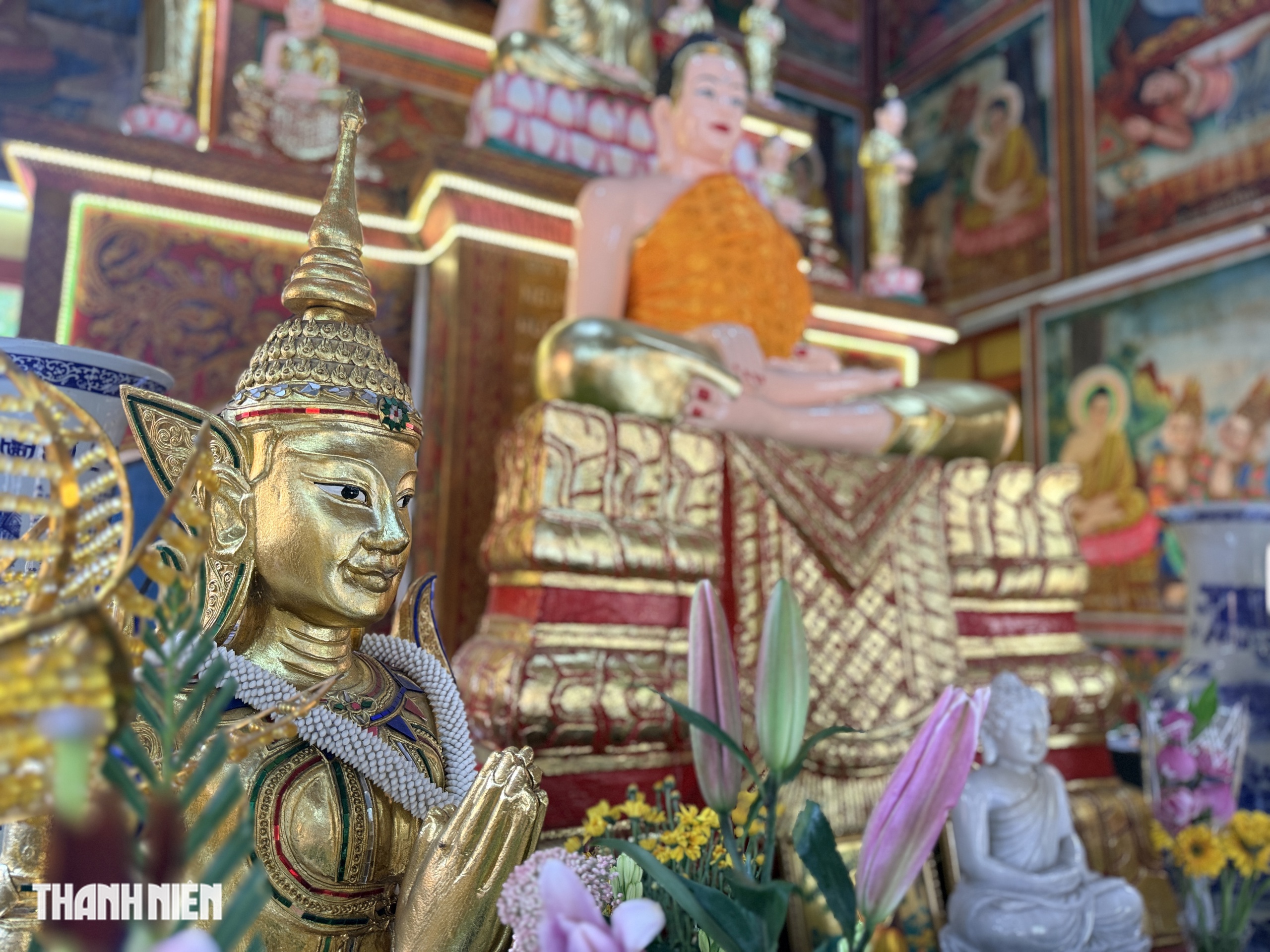 Giao thừa lúc 10 giờ 48 phút: Người Khmer ở TP.HCM đón năm mới giữa ban ngày - Ảnh 12.