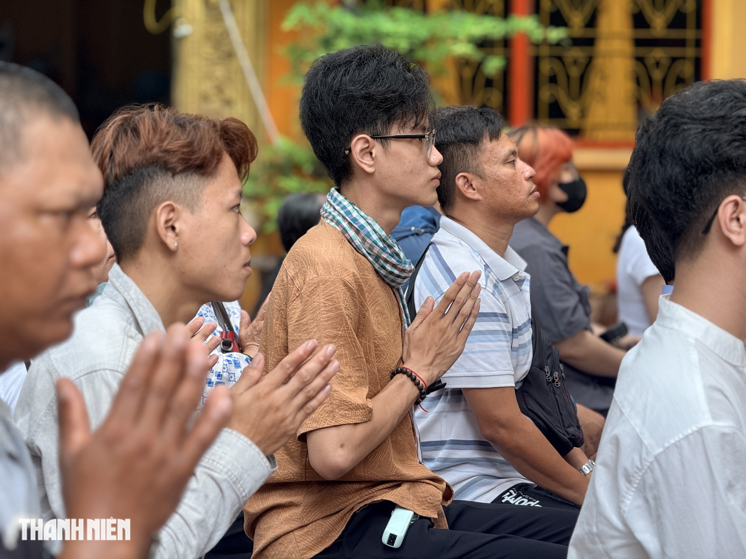 Giao thừa lúc 10 giờ 48 phút: Người Khmer ở TP.HCM đón năm mới giữa ban ngày - Ảnh 5.