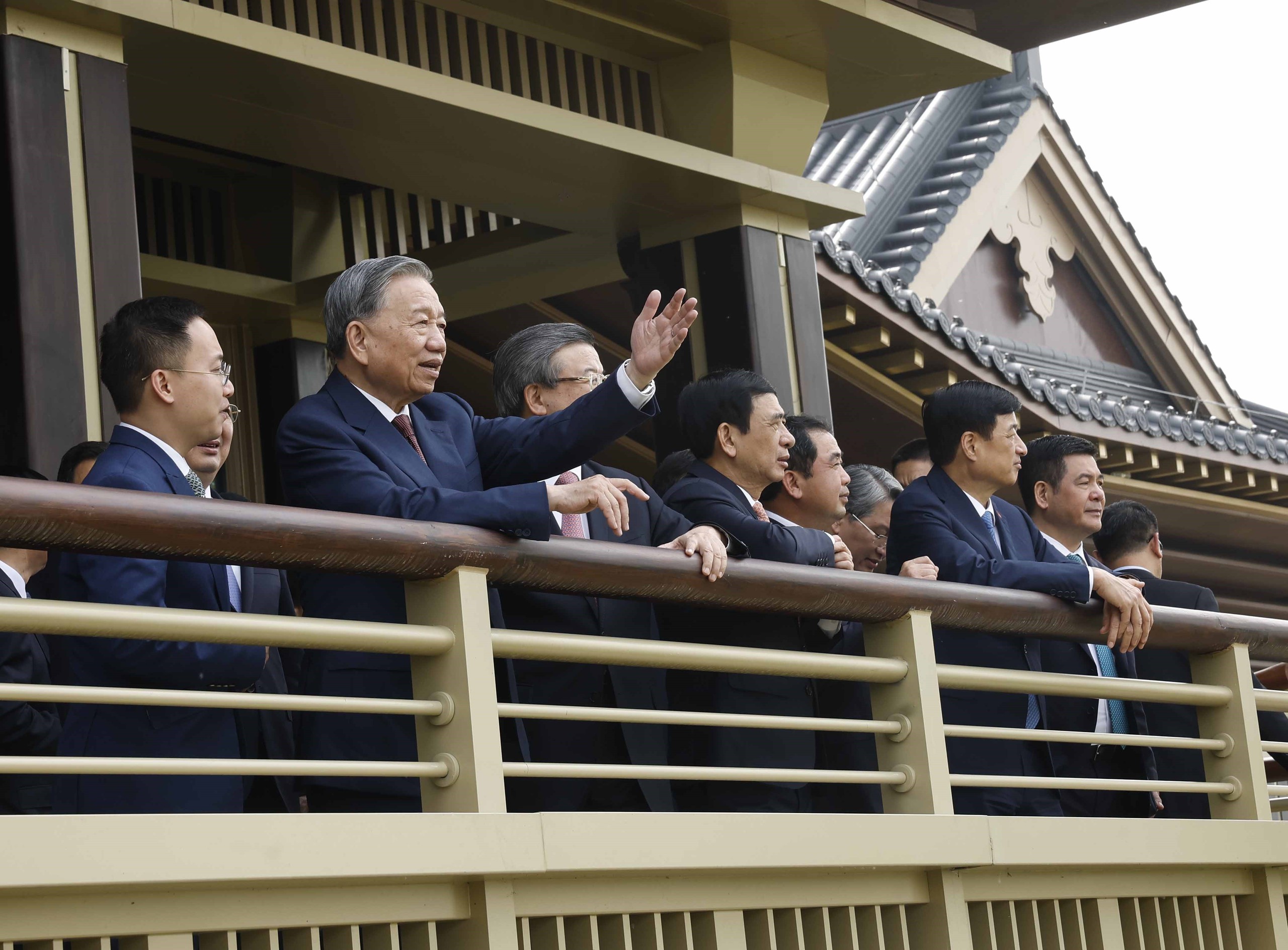 Tổng B&iacute; thư, Chủ tịch nước T&ocirc; L&acirc;m thăm khu mới H&ugrave;ng An, Trung Quốc- Ảnh 2.