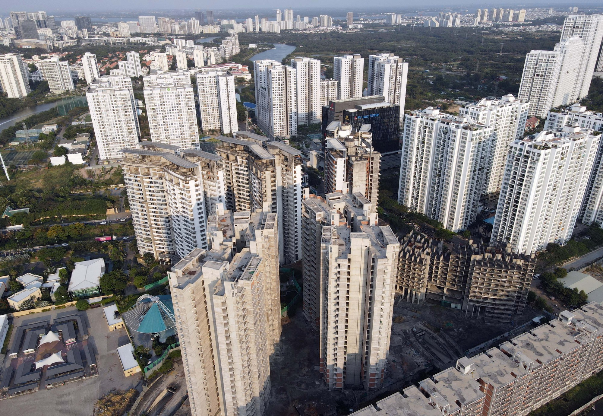 Tín dụng bất động sản, kiểm soát thế nào để phát triển?- Ảnh 1.