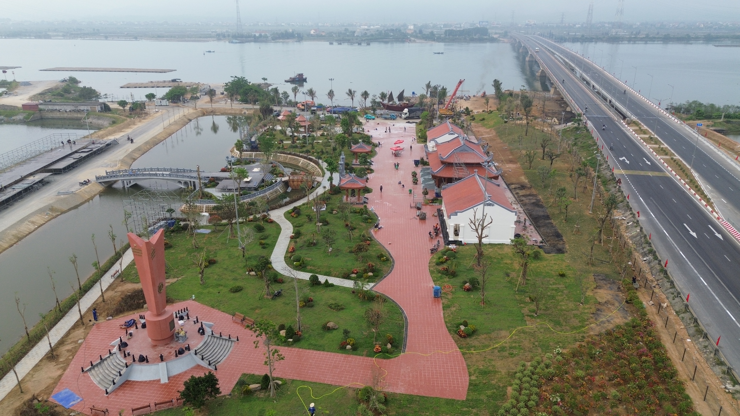 Bến ph&agrave; Gianh th&agrave;nh c&ocirc;ng vi&ecirc;n tưởng niệm, đ&aacute;nh thức k&yacute; ức t&agrave;u kh&ocirc;ng số huyền thoại- Ảnh 3.