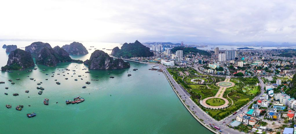 Bộ Chính trị đồng ý chủ trương thành lập thành phố Quảng Ninh trong năm 2026- Ảnh 1. Bộ Chính trị đồng ý chủ trương thành lập thành phố Quảng Ninh trong năm 2026- Ảnh 1.