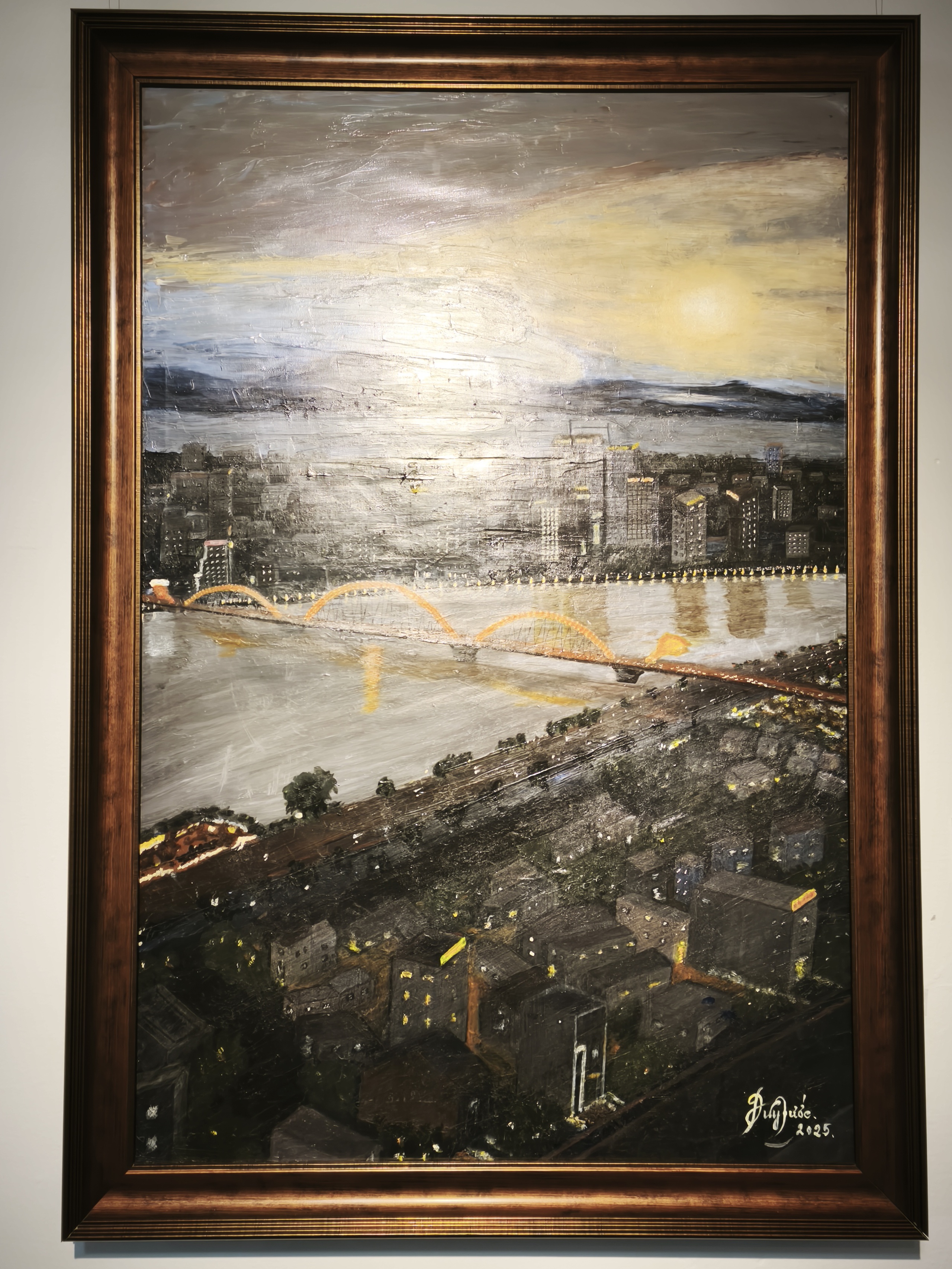 'Nghệ sĩ Đà Nẵng từng bước thu hẹp khoảng cách với các trung tâm mỹ thuật lớn'- Ảnh 15. 'Nghệ sĩ Đà Nẵng từng bước thu hẹp khoảng cách với các trung tâm mỹ thuật lớn'- Ảnh 15.