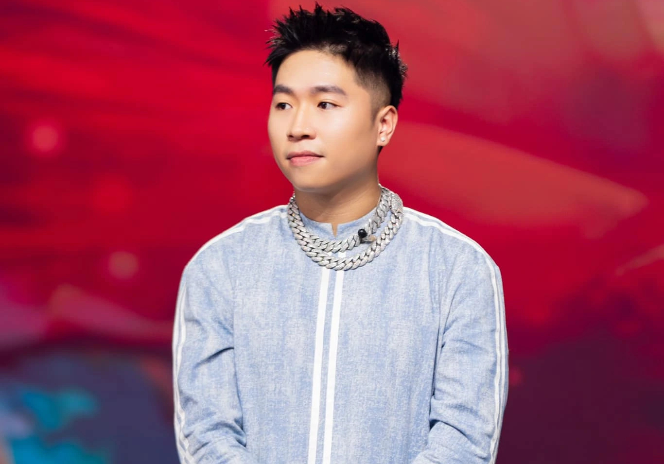 Offensive Raps A series of rappers had to apologize after B Ray's offensive rap incident.