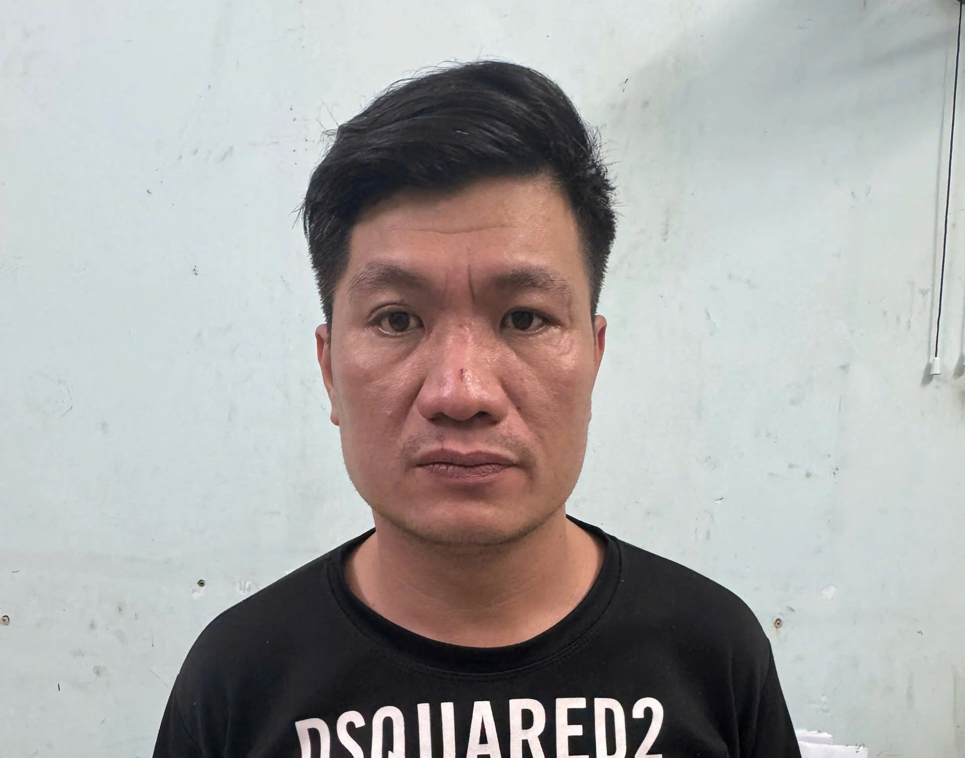 Khởi tố kẻ hành hung người bán bánh bèo ở Quy Nhơn - Ảnh 1.