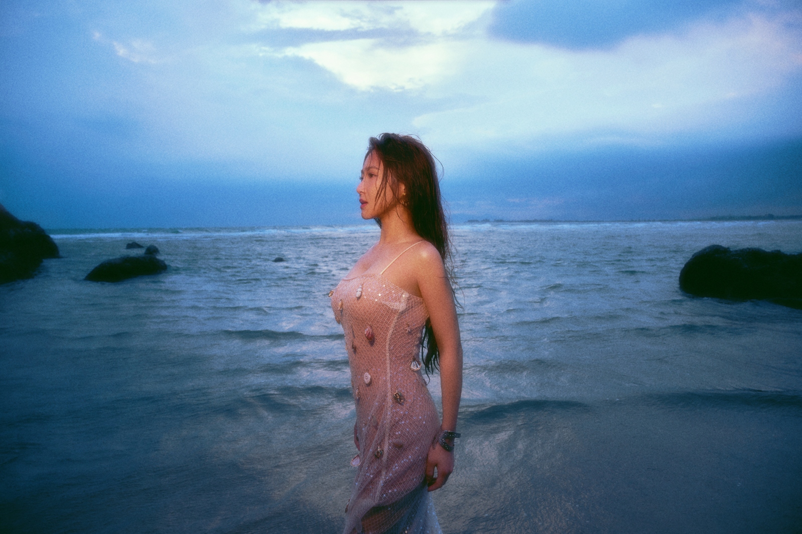 Hương Tràm tiết lộ lý do rời đi khi đang đỉnh cao, kế hoạch tái xuất 2026 - Ảnh 1. Hương Tràm tiết lộ lý do rời đi khi đang đỉnh cao, kế hoạch tái xuất 2026 - Ảnh 1.