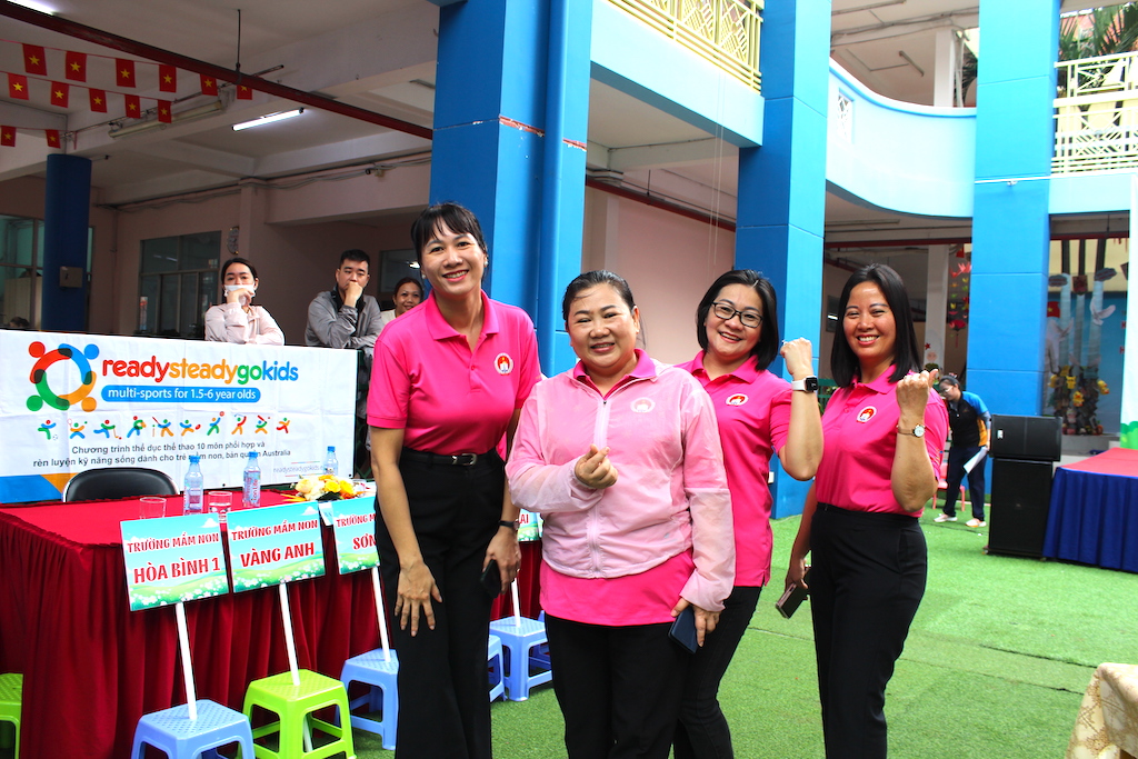 Vui như xem trẻ mầm non thi đấu thể thao - Ảnh 11.