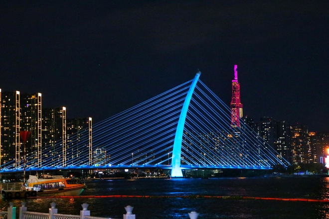 Tìm phương án chiếu sáng 3D chợ Bến Thành, cầu Ba Son... - Ảnh 1.