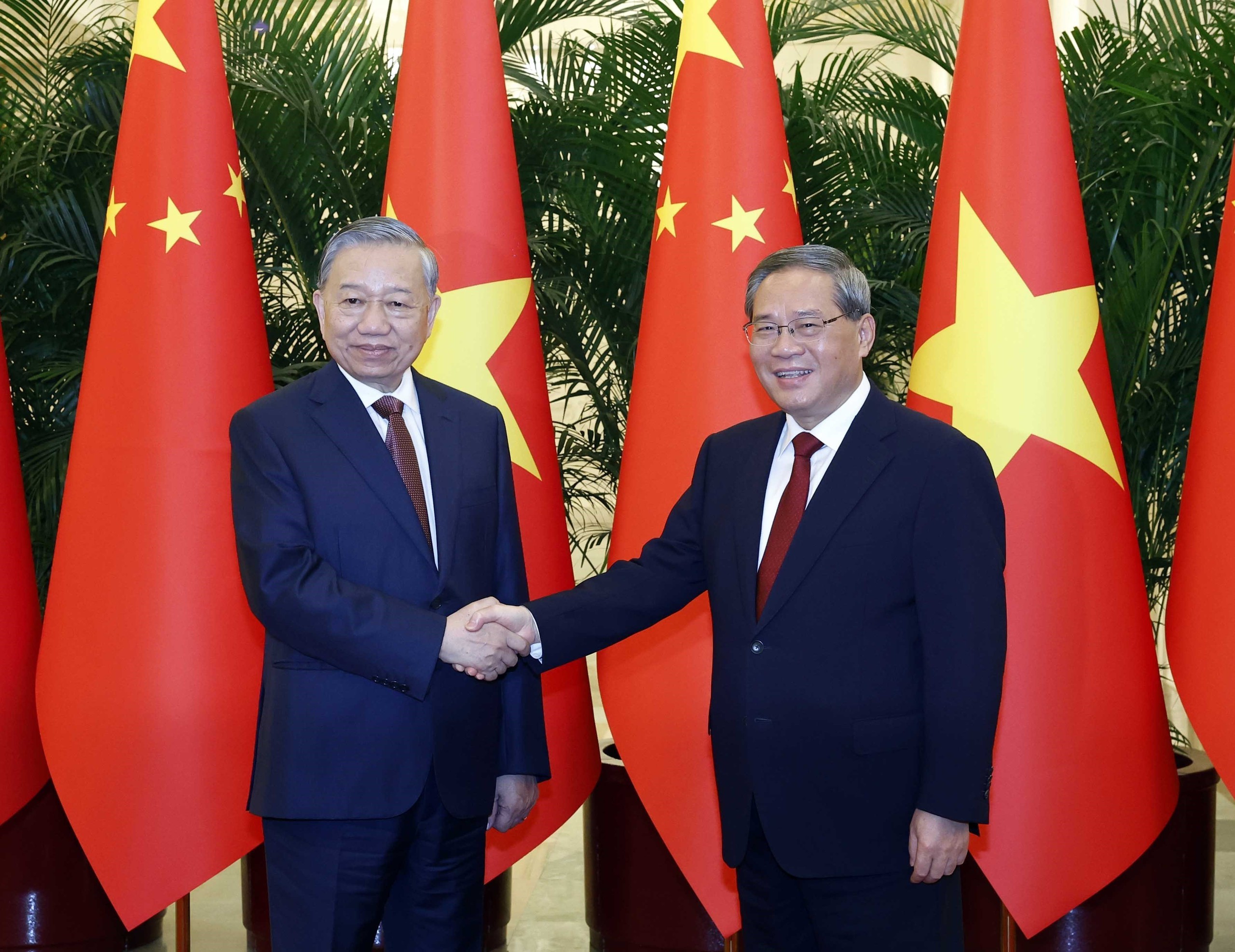 Tổng Bí thư, Chủ tịch nước đề nghị nâng sản lượng điện nhập khẩu từ Trung Quốc- Ảnh 1. Tổng Bí thư, Chủ tịch nước đề nghị nâng sản lượng điện nhập khẩu từ Trung Quốc- Ảnh 1.