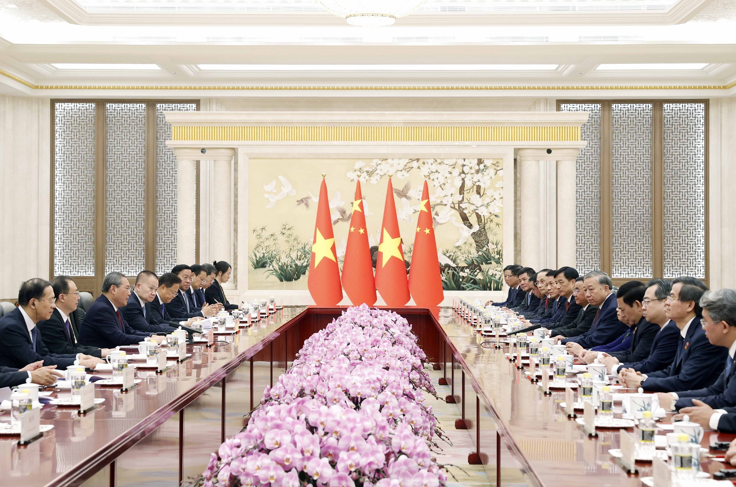 Tổng Bí thư, Chủ tịch nước đề nghị nâng sản lượng điện nhập khẩu từ Trung Quốc- Ảnh 2. Tổng Bí thư, Chủ tịch nước đề nghị nâng sản lượng điện nhập khẩu từ Trung Quốc- Ảnh 2.