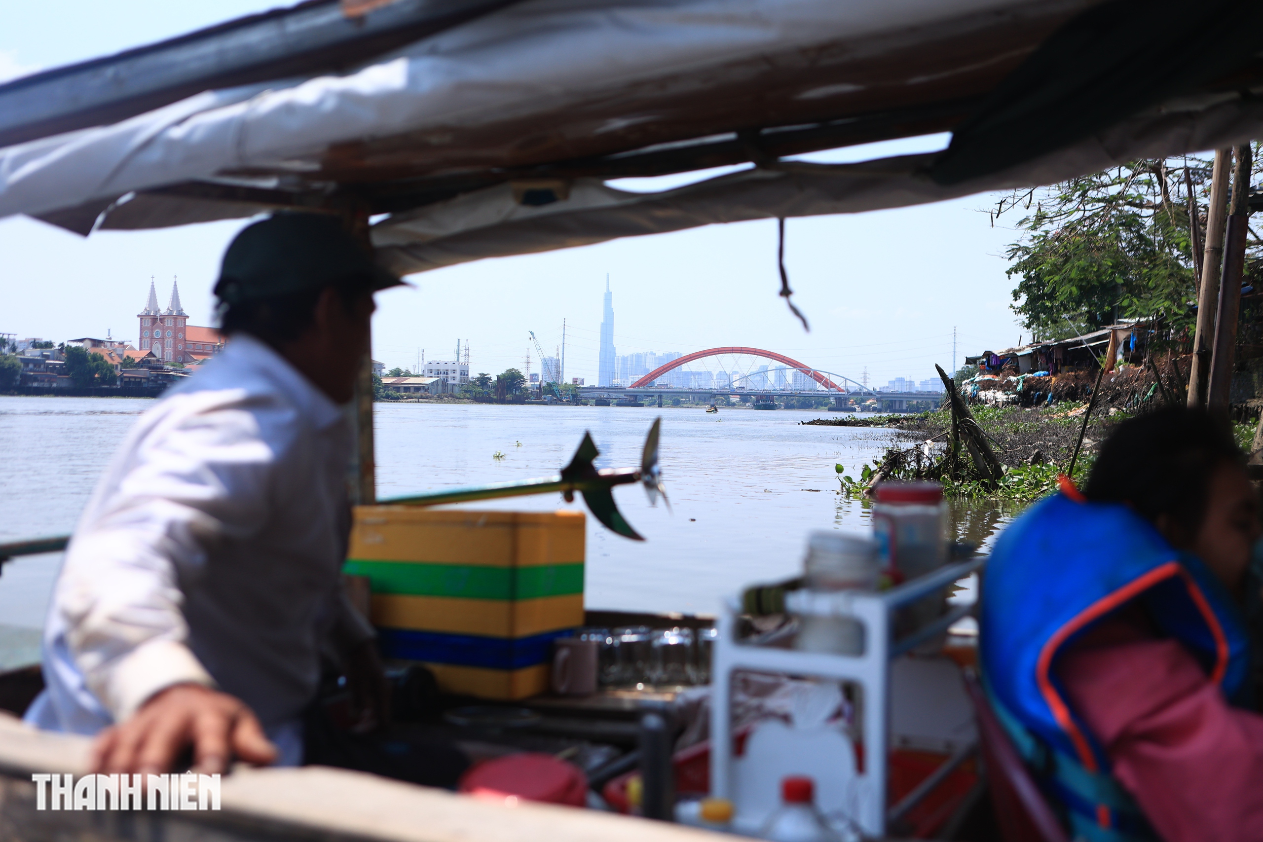 TP.HCM nhìn từ sông Sài Gòn: Tiếng cười của đứa con không bao giờ nói- Ảnh 9.