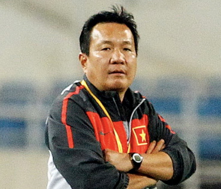 Đ&atilde; t&igrave;m được người thay thế HLV Mai Đức Chung: T&acirc;n HLV đội tuyển nữ Việt Nam Ho&agrave;ng Văn Ph&uacute;c- Ảnh 1.