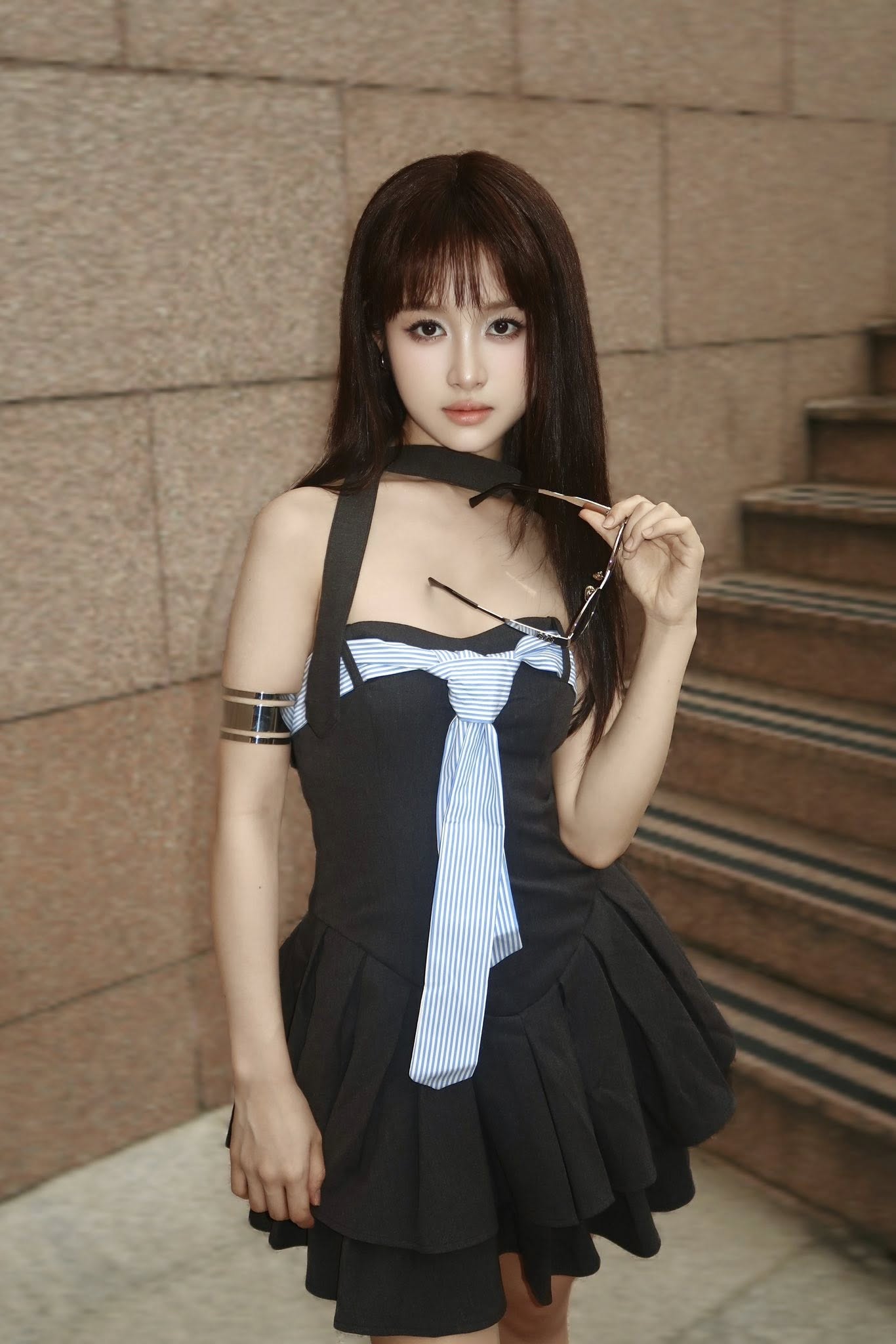 Nhan sắc 'con g&aacute;i m&agrave;n ảnh của L&ecirc; Phương' g&acirc;y sốt - Ảnh 2.