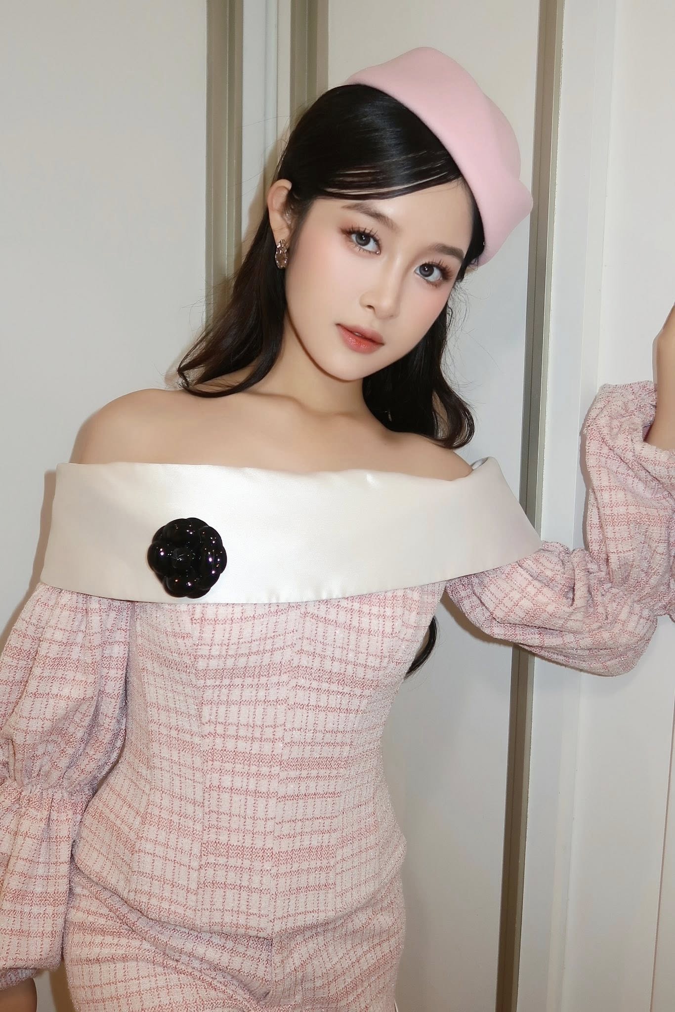 Nhan sắc 'con g&aacute;i m&agrave;n ảnh của L&ecirc; Phương' g&acirc;y sốt - Ảnh 7.