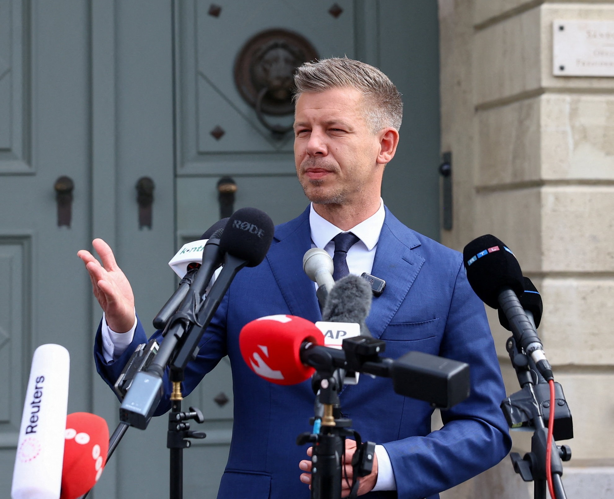 Ông Trump nói gì về người sắp trở thành thủ tướng Hungary? - Ảnh 1.